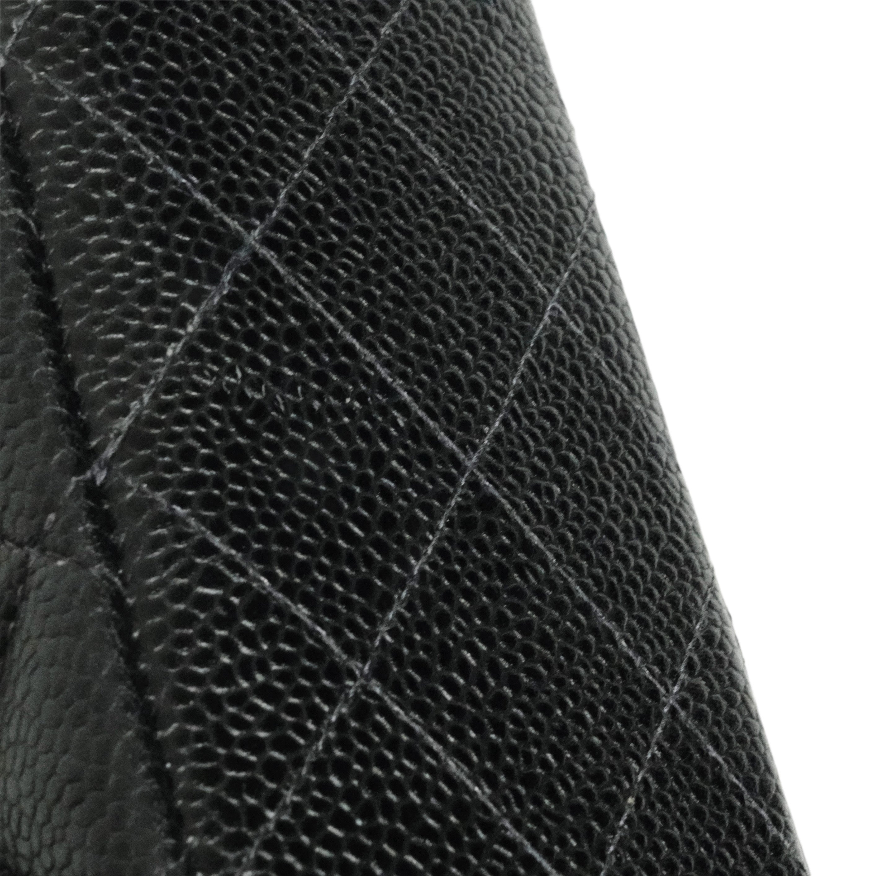 CHANEL 2004-2005 Matelassé 25W Chain Shoulder Bag in Caviar Skin