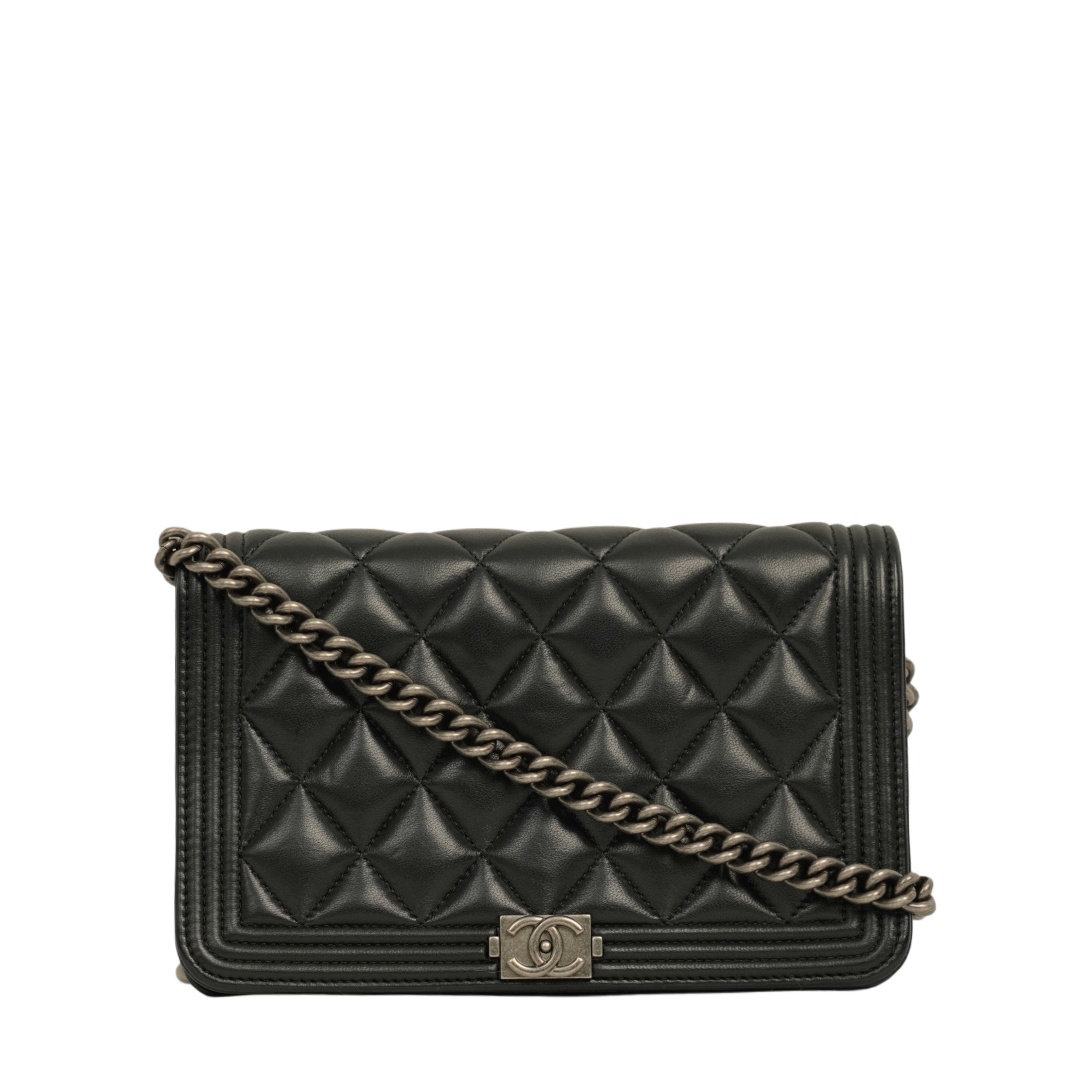 CHANEL Boy Chanel Matelassé Coco Mark Chain Wallet / Shoulder Bag