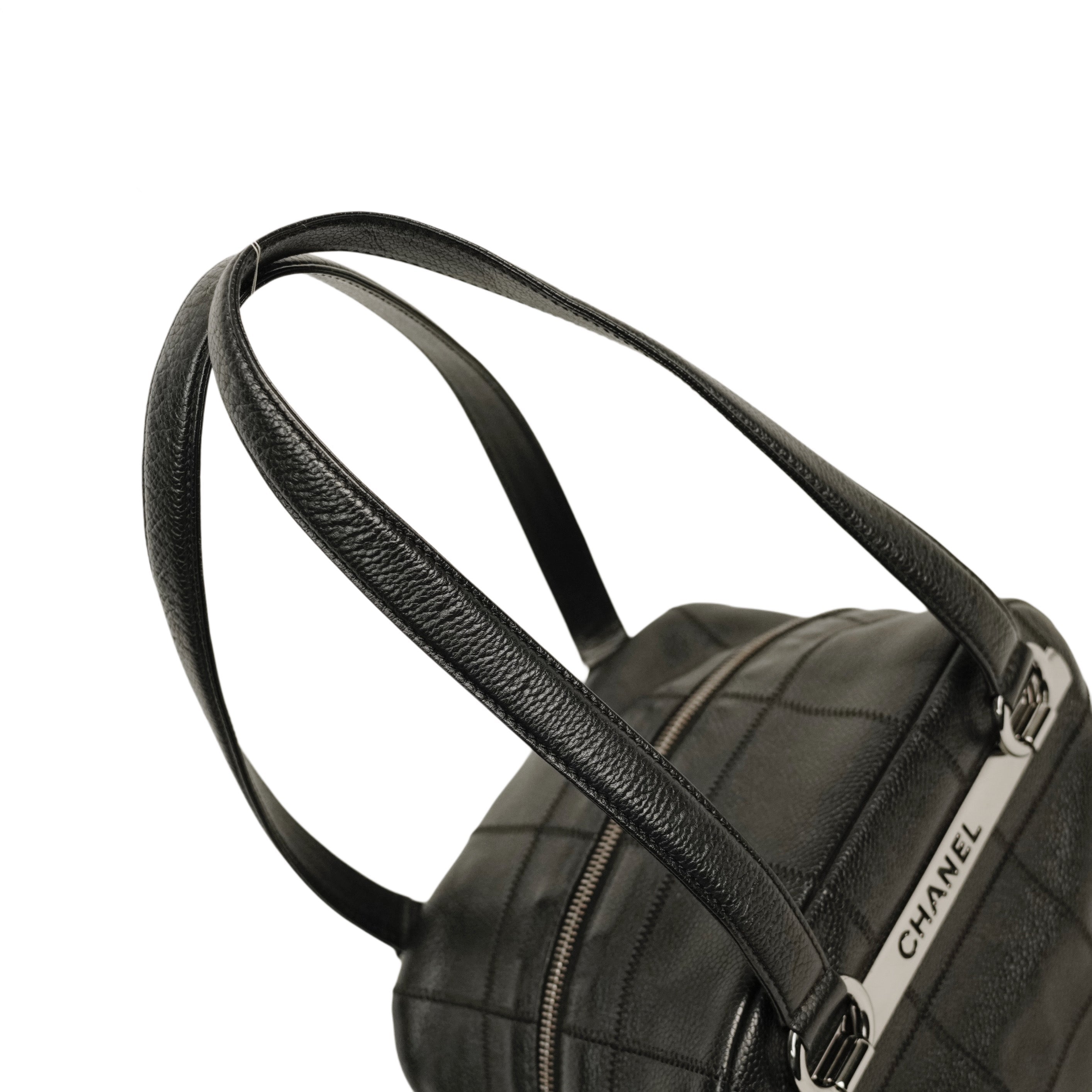 CHANEL 2004–2005 Chocolate Bar Stitch Shoulder Bag
