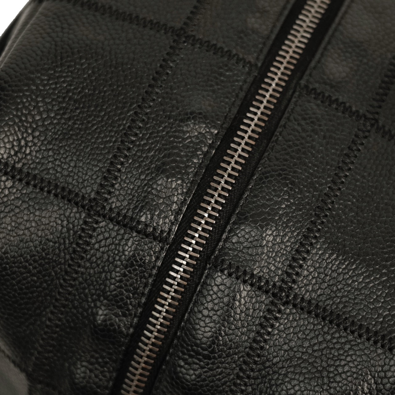 CHANEL 2004–2005 Chocolate Bar Stitch Shoulder Bag
