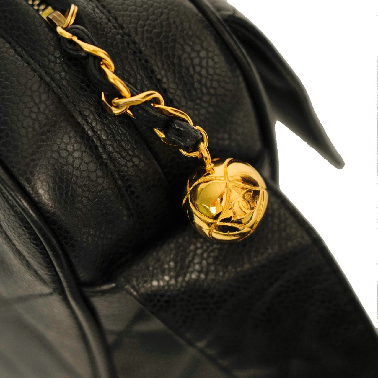 CHANEL 1994–1996 Matelasse Caviar Skin Shoulder Bag
