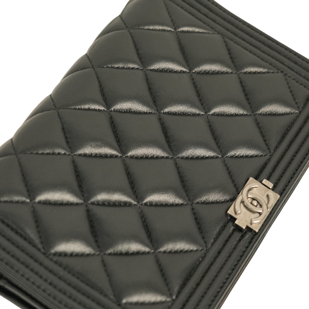 CHANEL Boy Chanel Matelassé Coco Mark Chain Wallet / Shoulder Bag