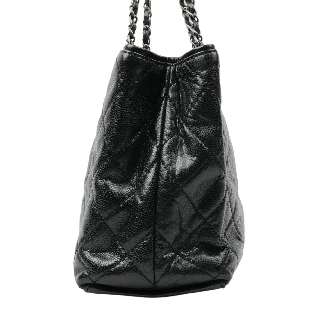 CHANEL 1991–1994 Matelassé Caviar Leather Shoulder Bag