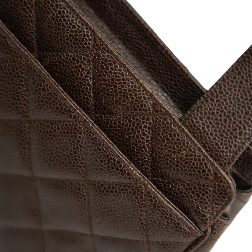 CHANEL 1996–1997 Matelasse Caviar Skin Handbag