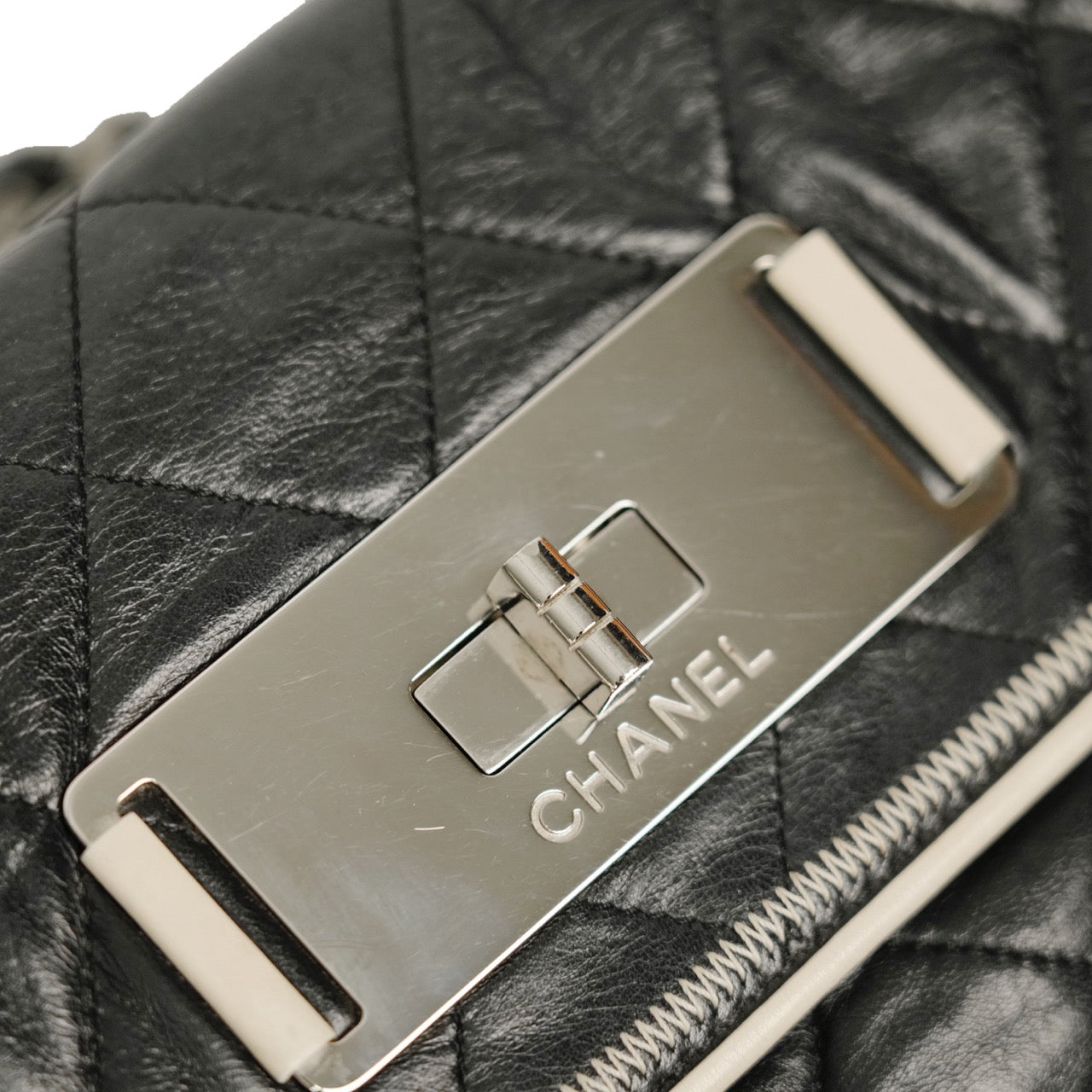 CHANEL 2008–2009 2.55 Chain Matelassé Bicolor Shoulder Bag