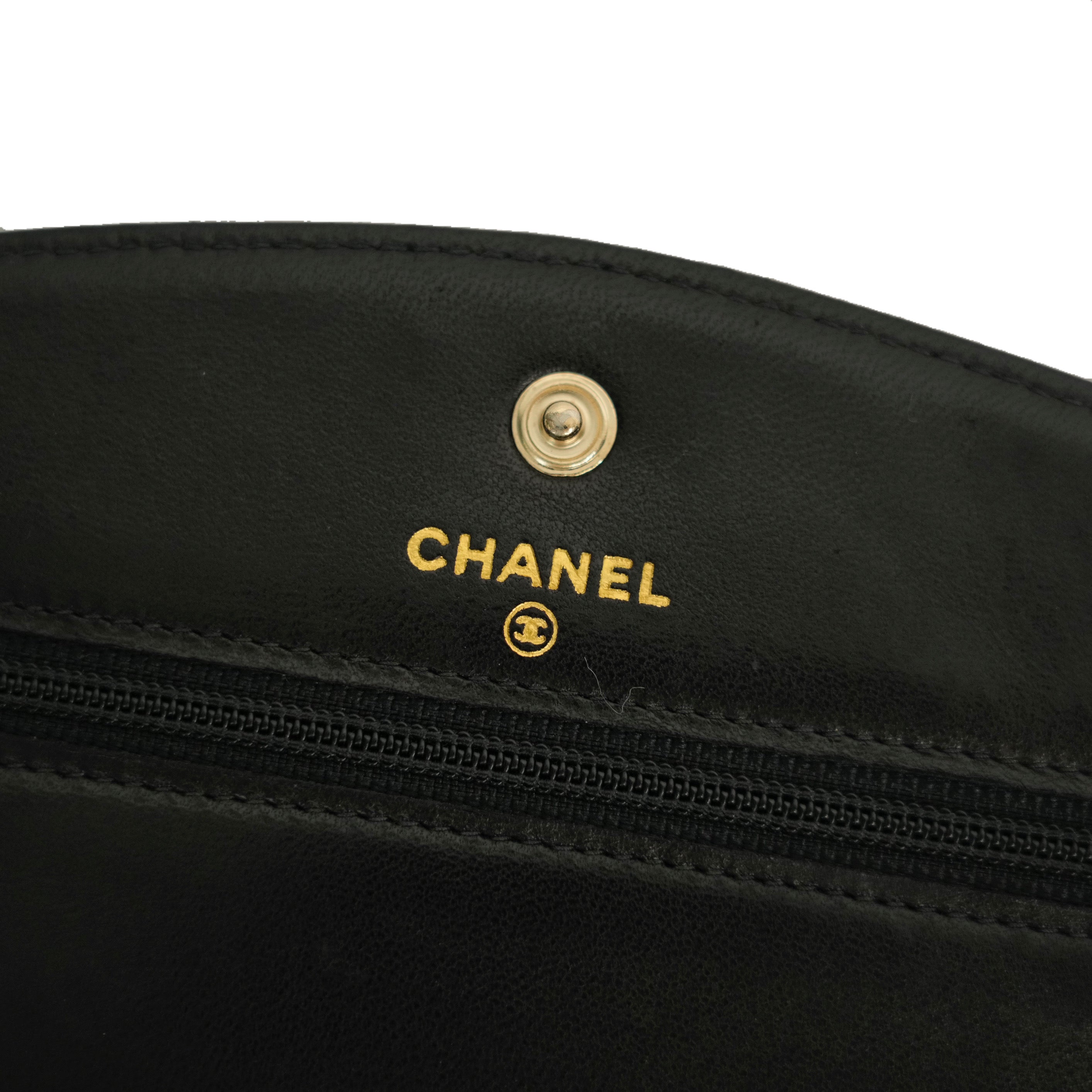CHANEL 2002-2003 Caviar Skin Coco Mark Chain Wallet/Shoulder Bag