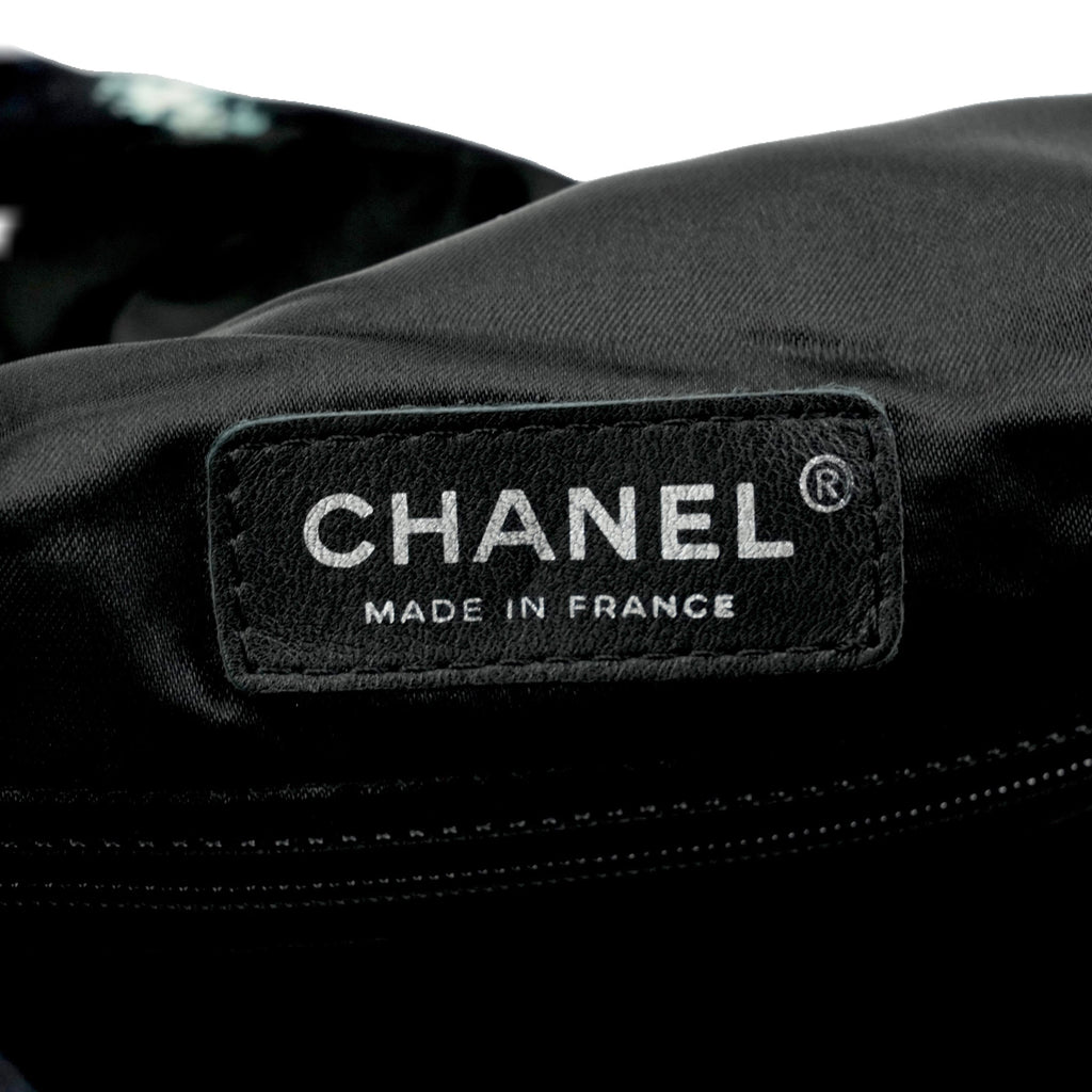 CHANEL 2006-2008 New Travel Line Hawaii Limited Tote Bag/Shoulder Bag