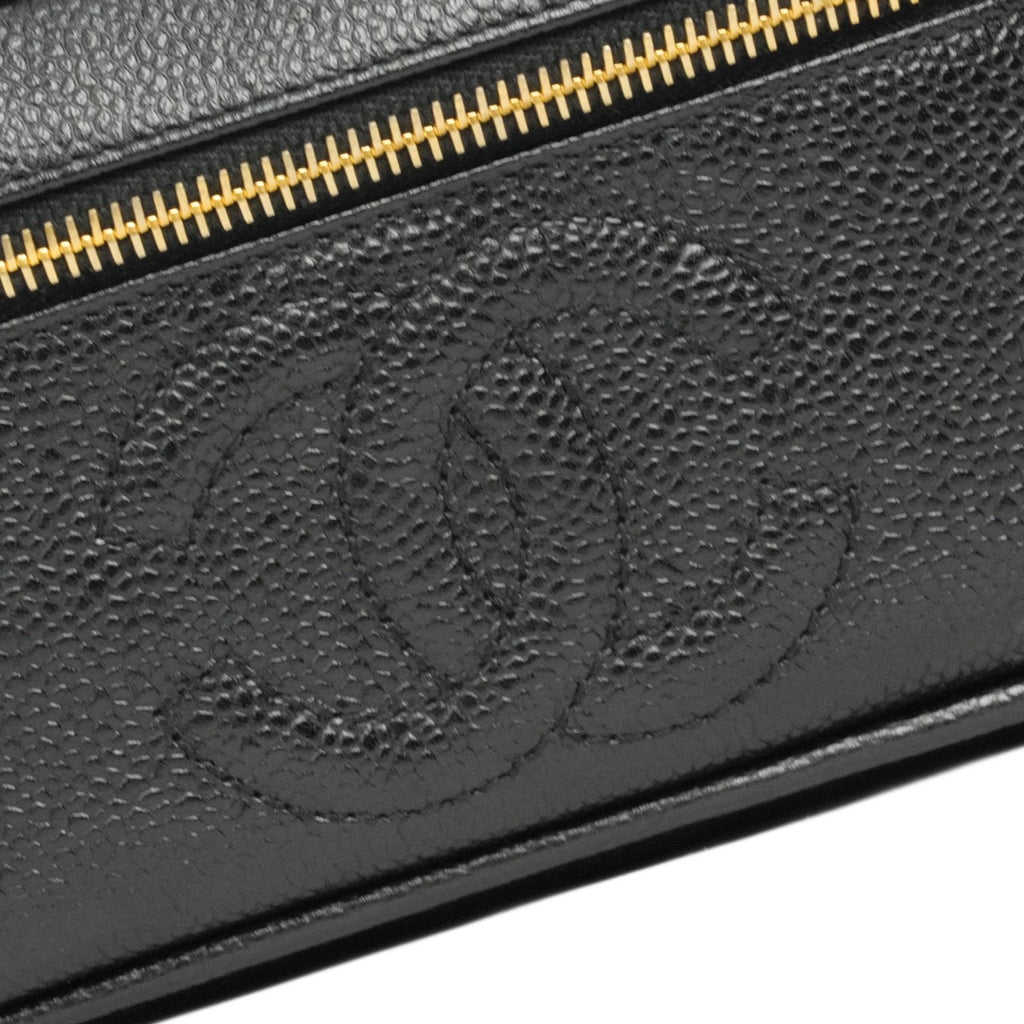 CHANEL 1994-1996 Vanity Caviar Skin Handbag
