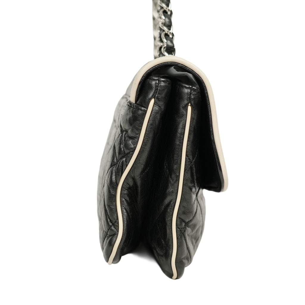 CHANEL 2008–2009 2.55 Chain Matelassé Bicolor Shoulder Bag