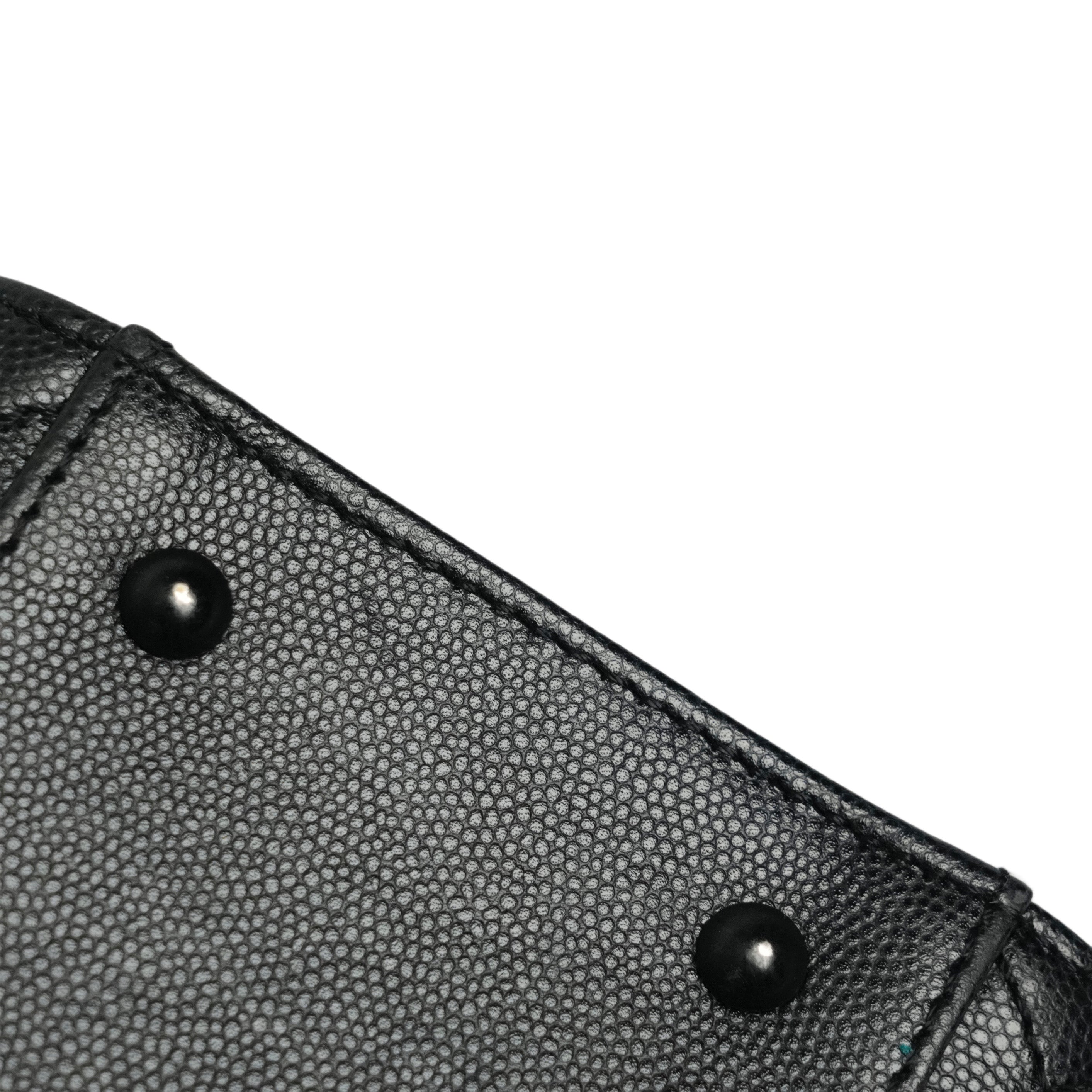 CHANEL 1997–1999 2.55 Matelassé Chain Caviar Skin Shoulder Bag