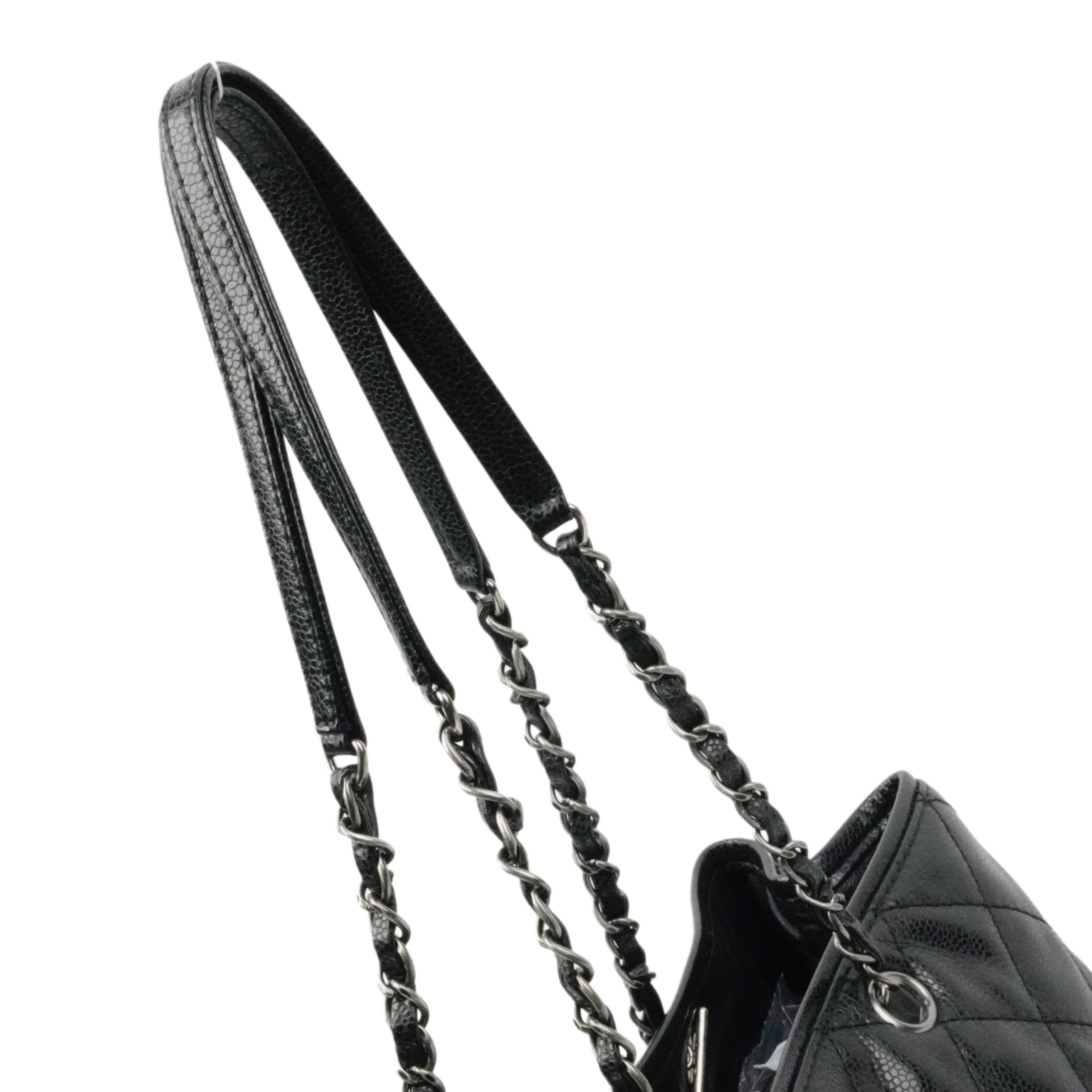 CHANEL 1991–1994 Matelassé Caviar Leather Shoulder Bag