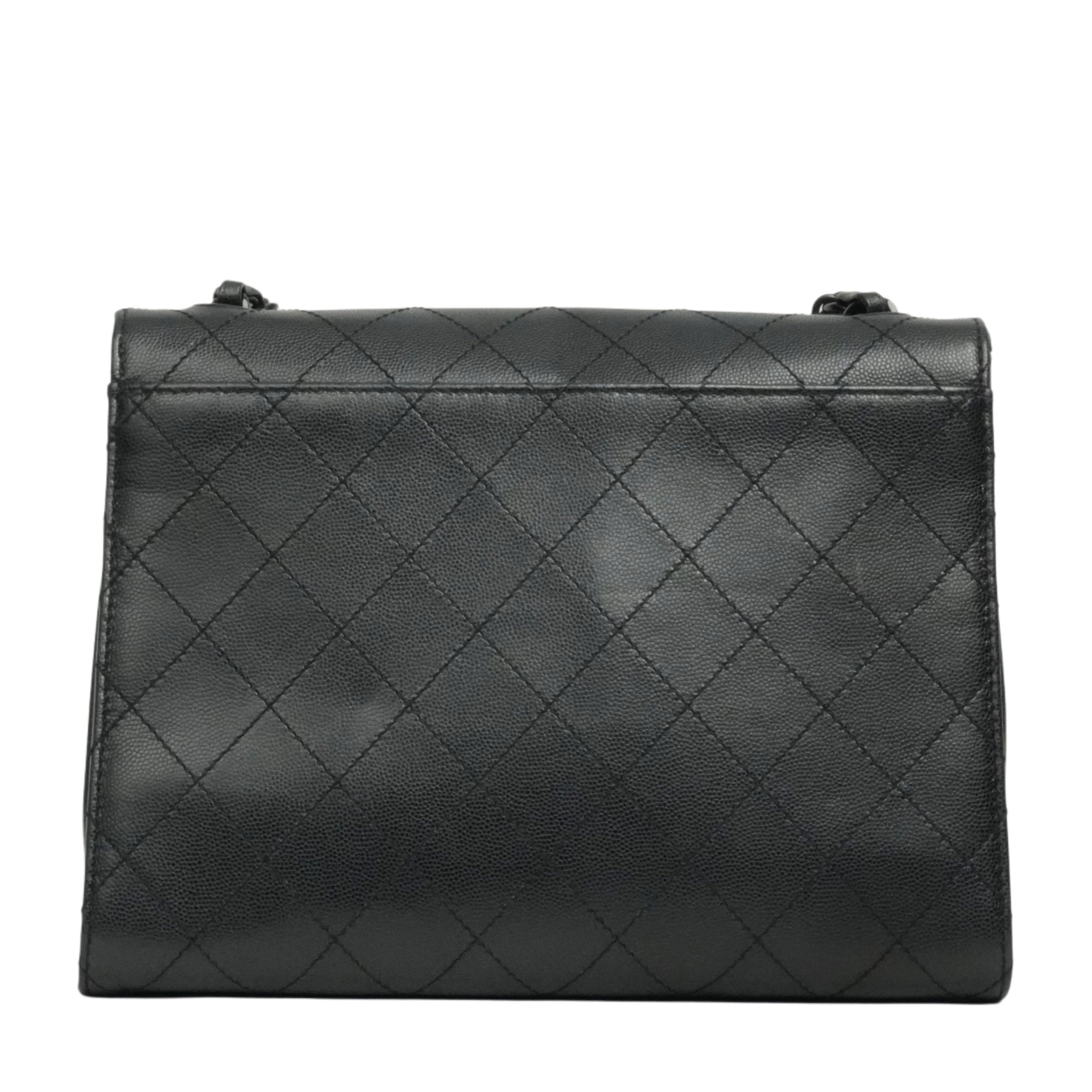 CHANEL 1997–1999 2.55 Matelassé Chain Caviar Skin Shoulder Bag