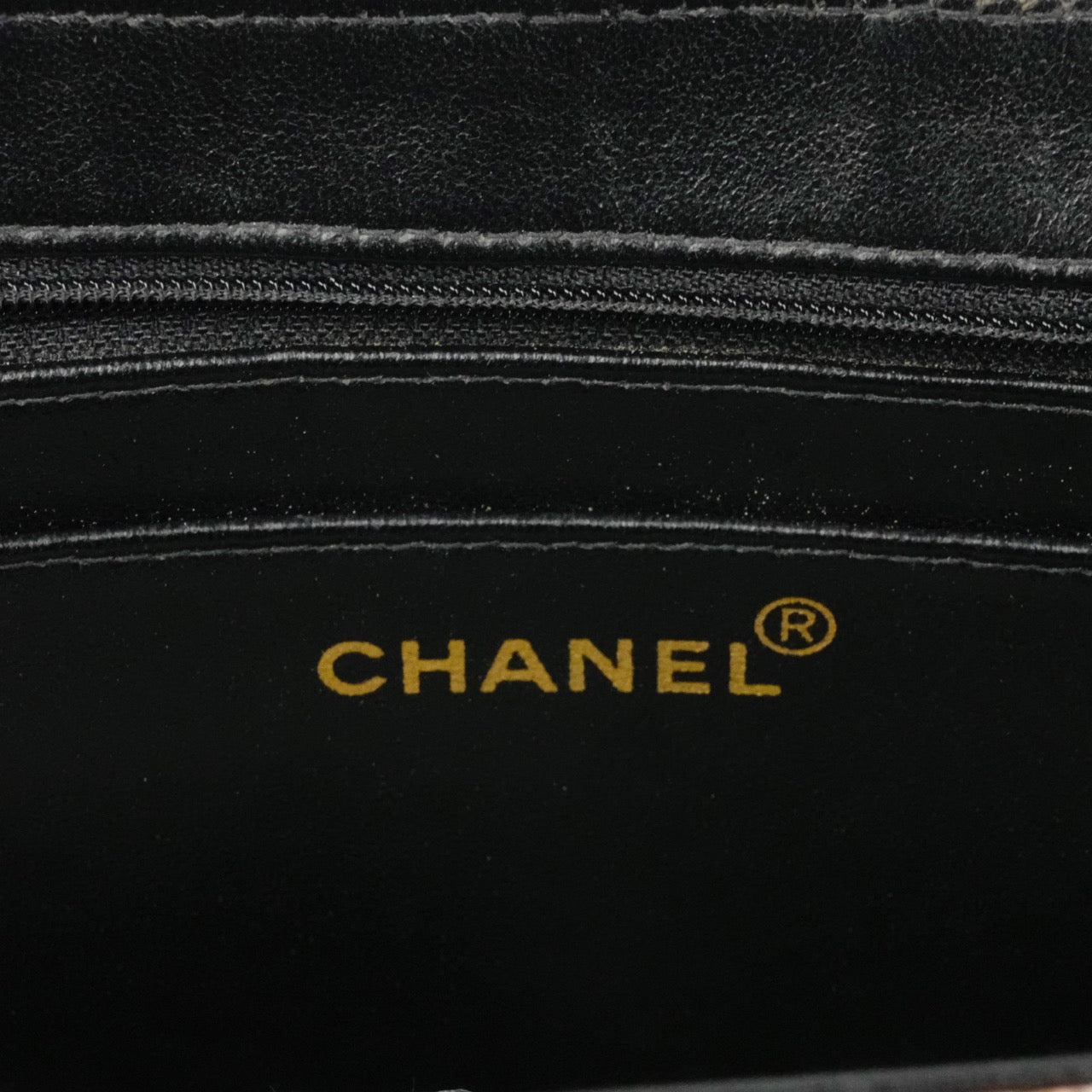 CHANEL 1994-1996 Chocobar Patent Chain Tote Bag/Handbag
