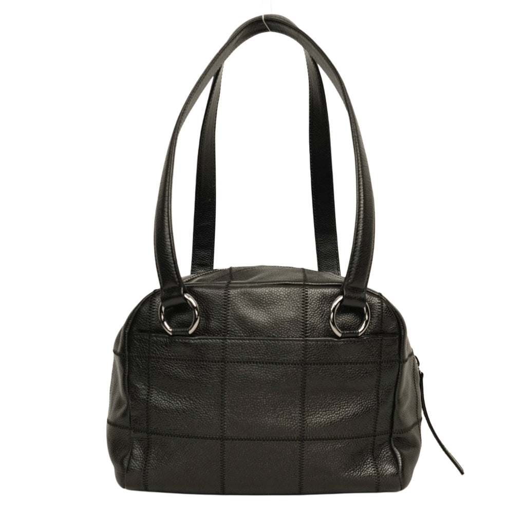 CHANEL 2004–2005 Chocolate Bar Stitch Shoulder Bag