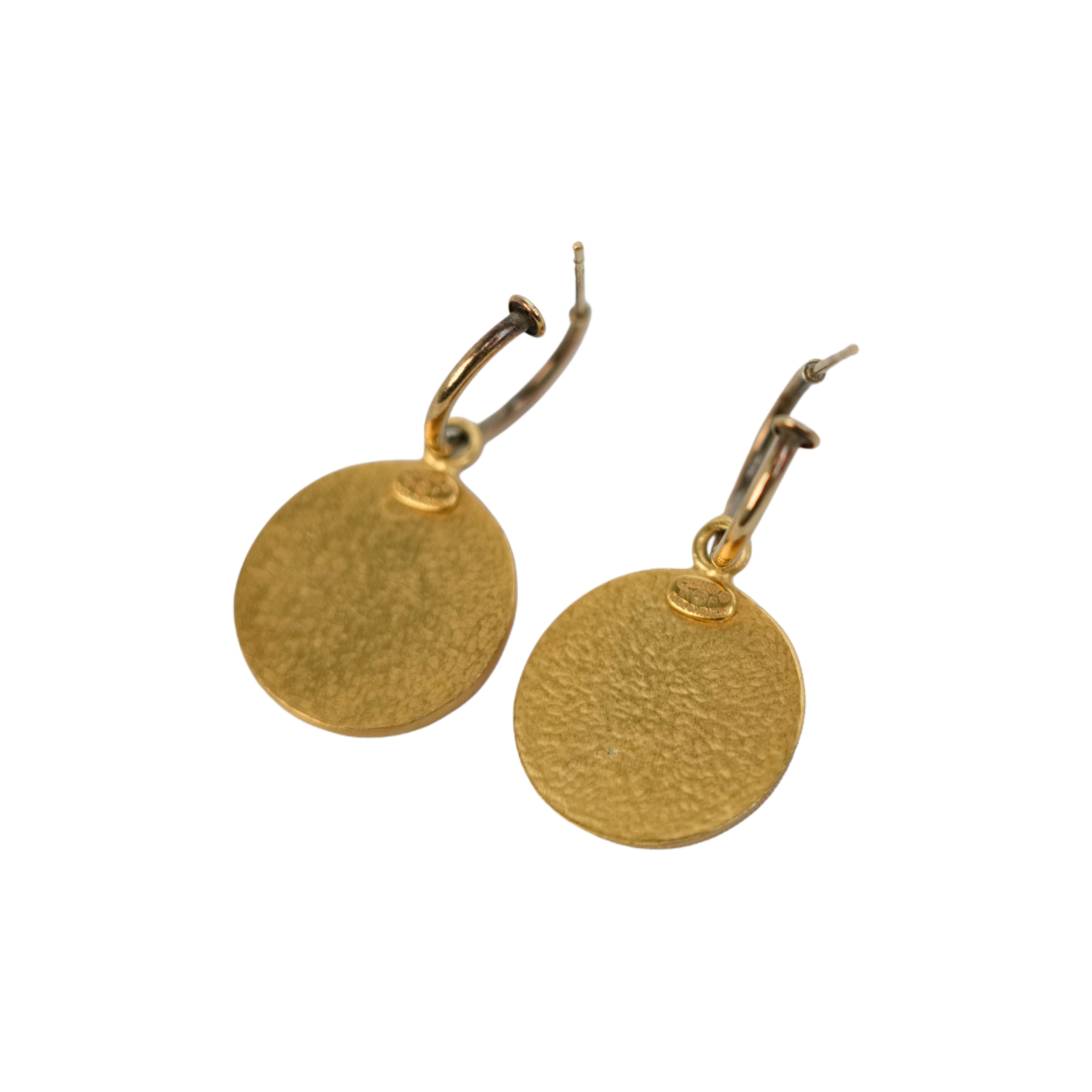 CHANEL 2001 Earring studs