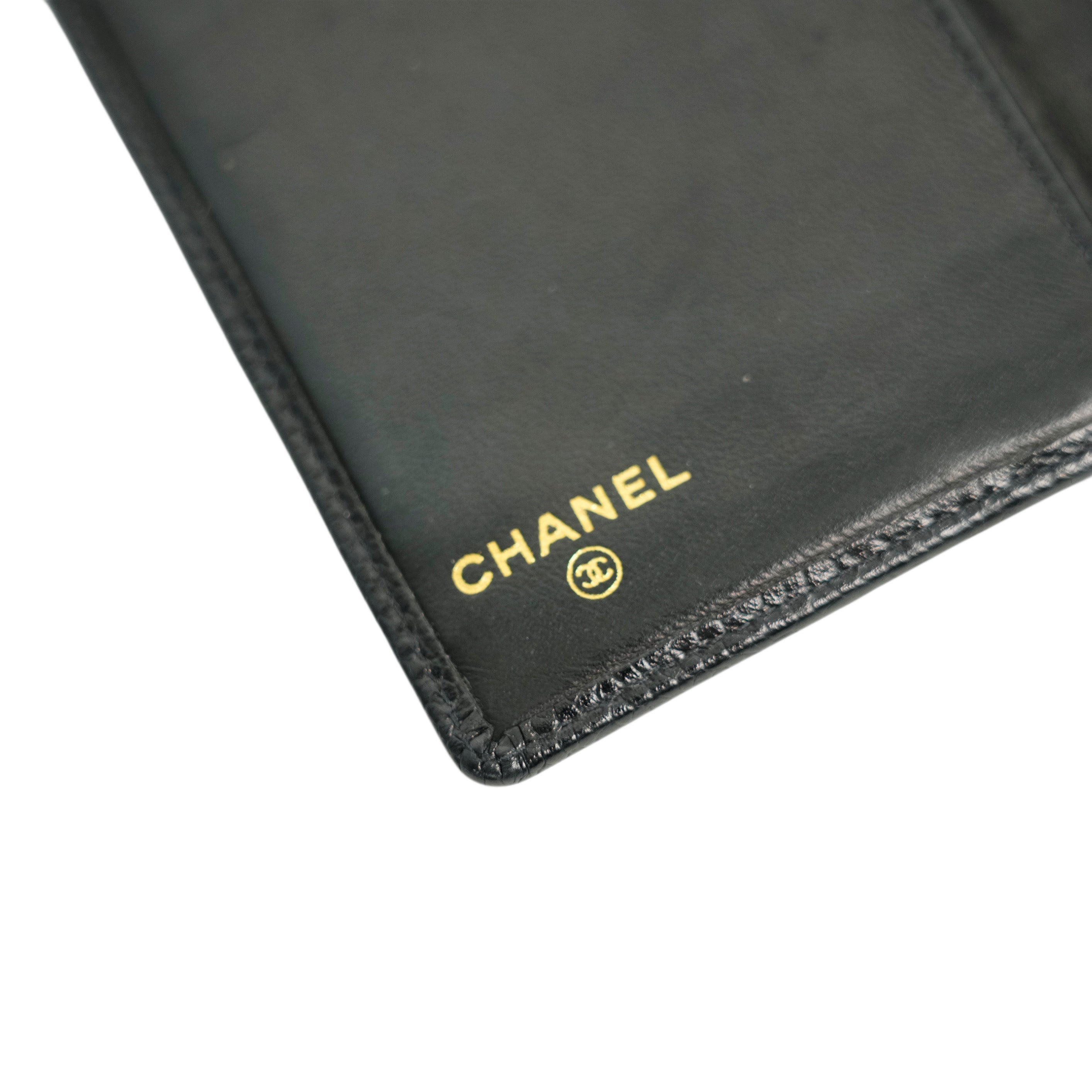 CHANEL 1996-1997 Caviar Skin Coco Mark Card Case