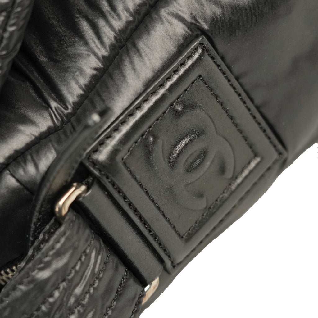 CHANEL 2009–2010 Matelassé Coco Cocoon Shoulder Bag