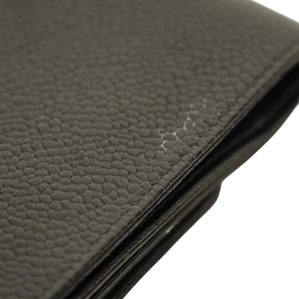 CHANEL 2000-2002 Coco Mark Caviar Skin Bi-Fold Wallet