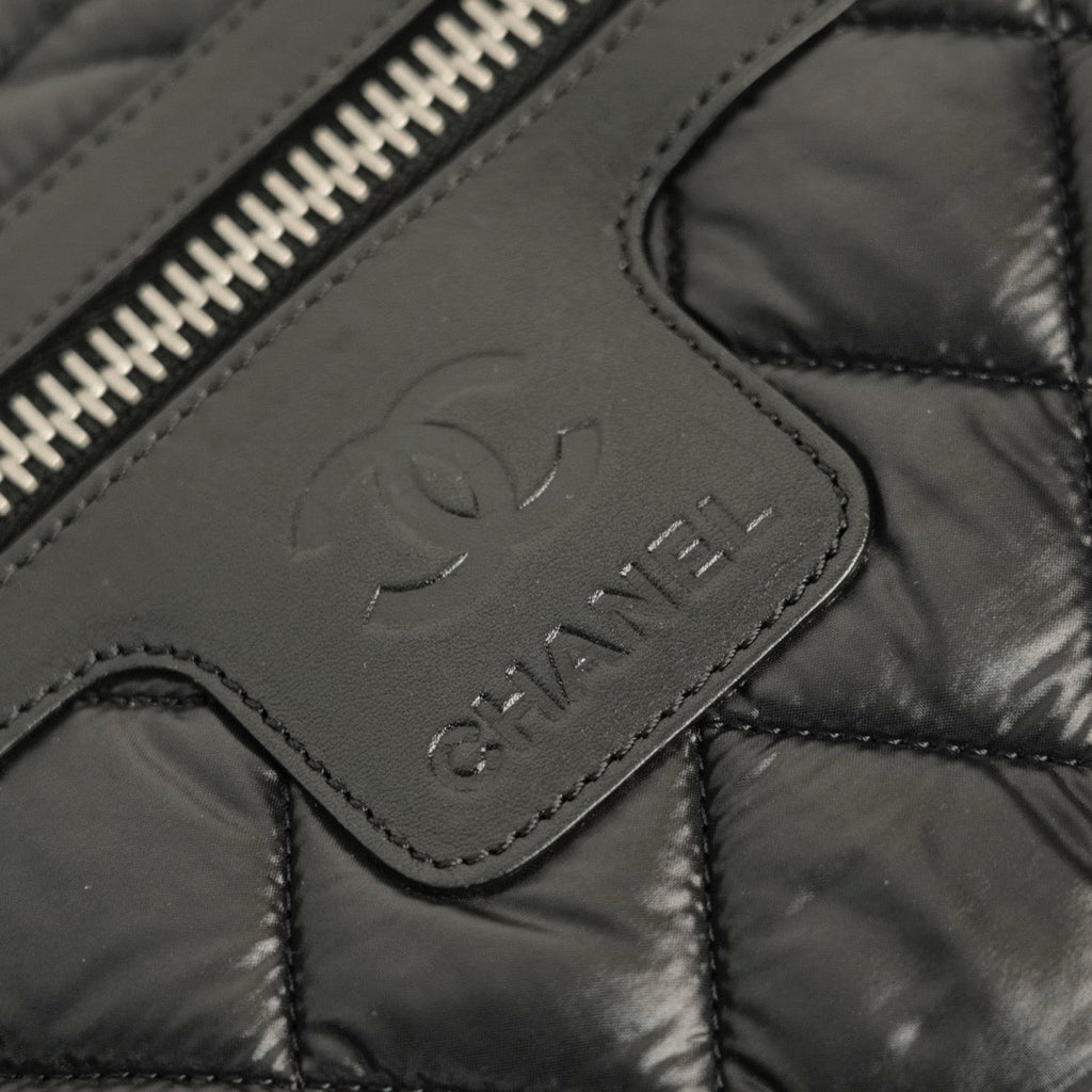 CHANEL 2009–2010 Matelassé Coco Cocoon Shoulder Bag