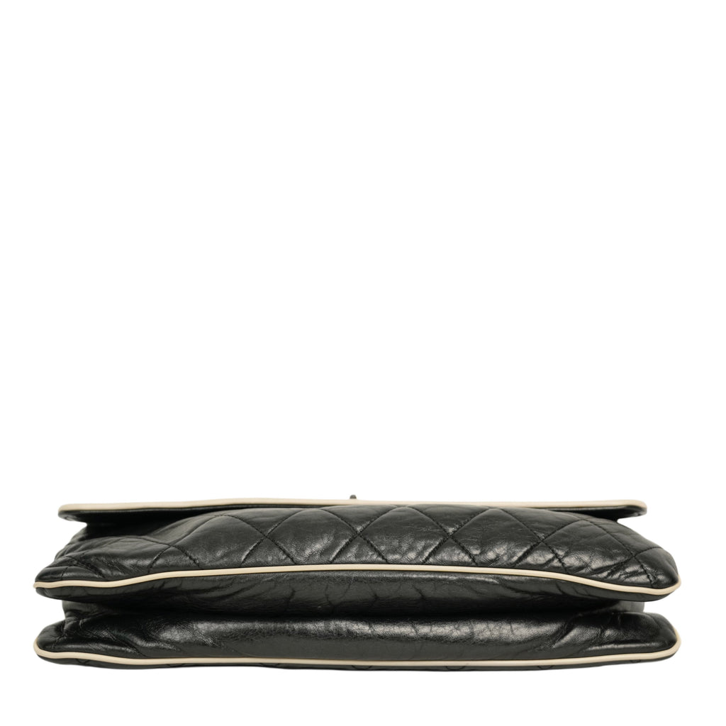 CHANEL 2008–2009 2.55 Chain Matelassé Bicolor Shoulder Bag