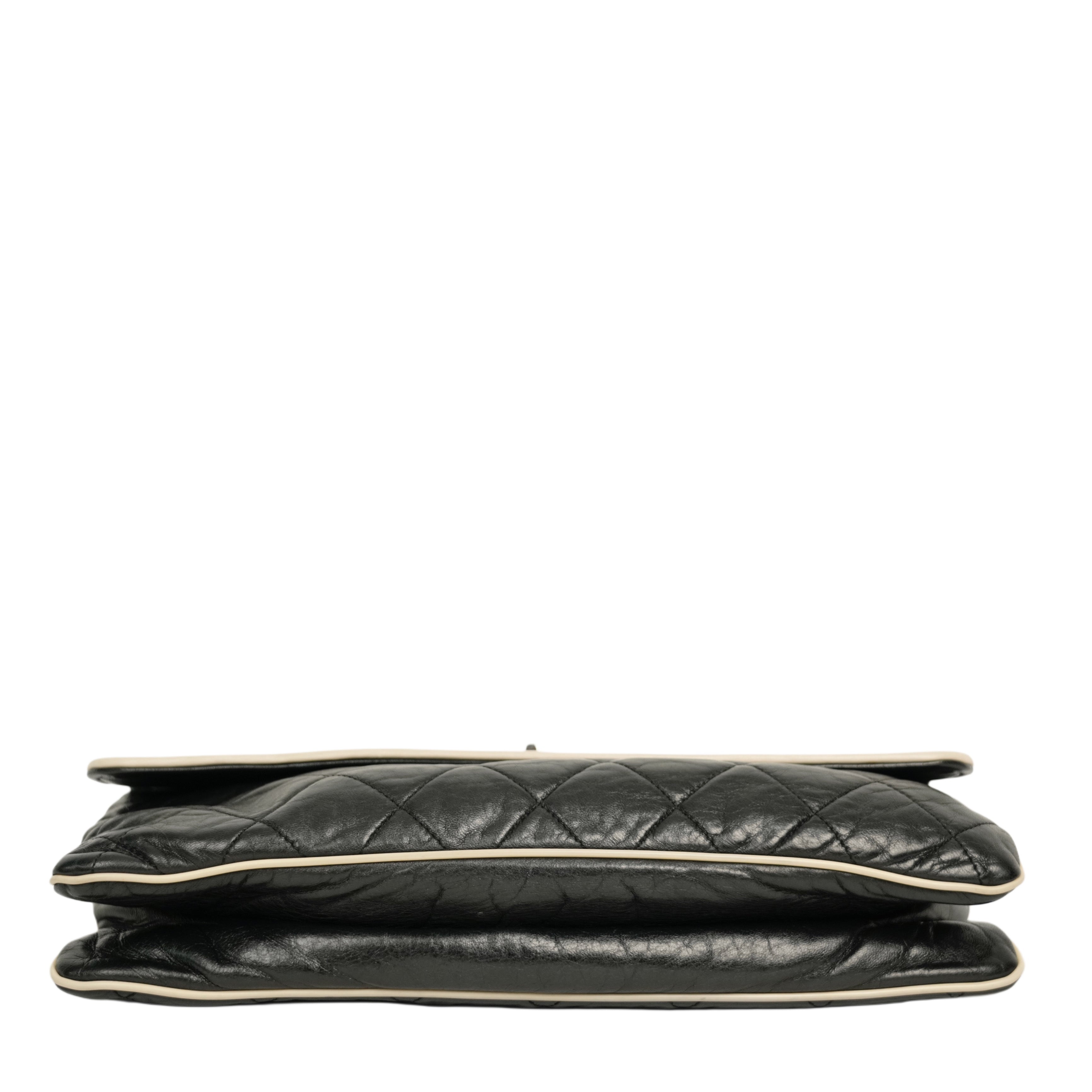 CHANEL 2008–2009 2.55 Chain Matelassé Bicolor Shoulder Bag