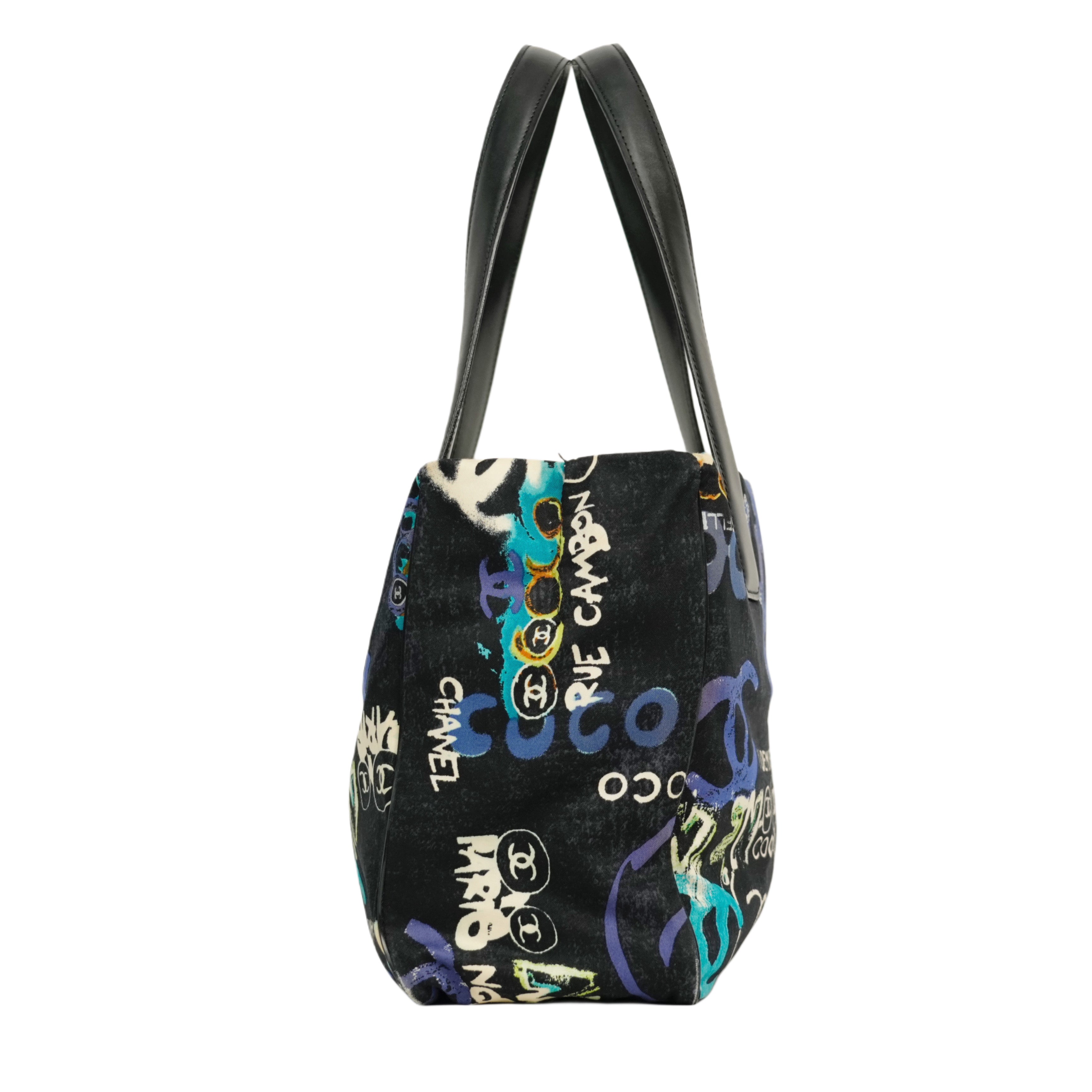 CHANEL 2006–2008 New Travel Line Hawaii Limited Handbag