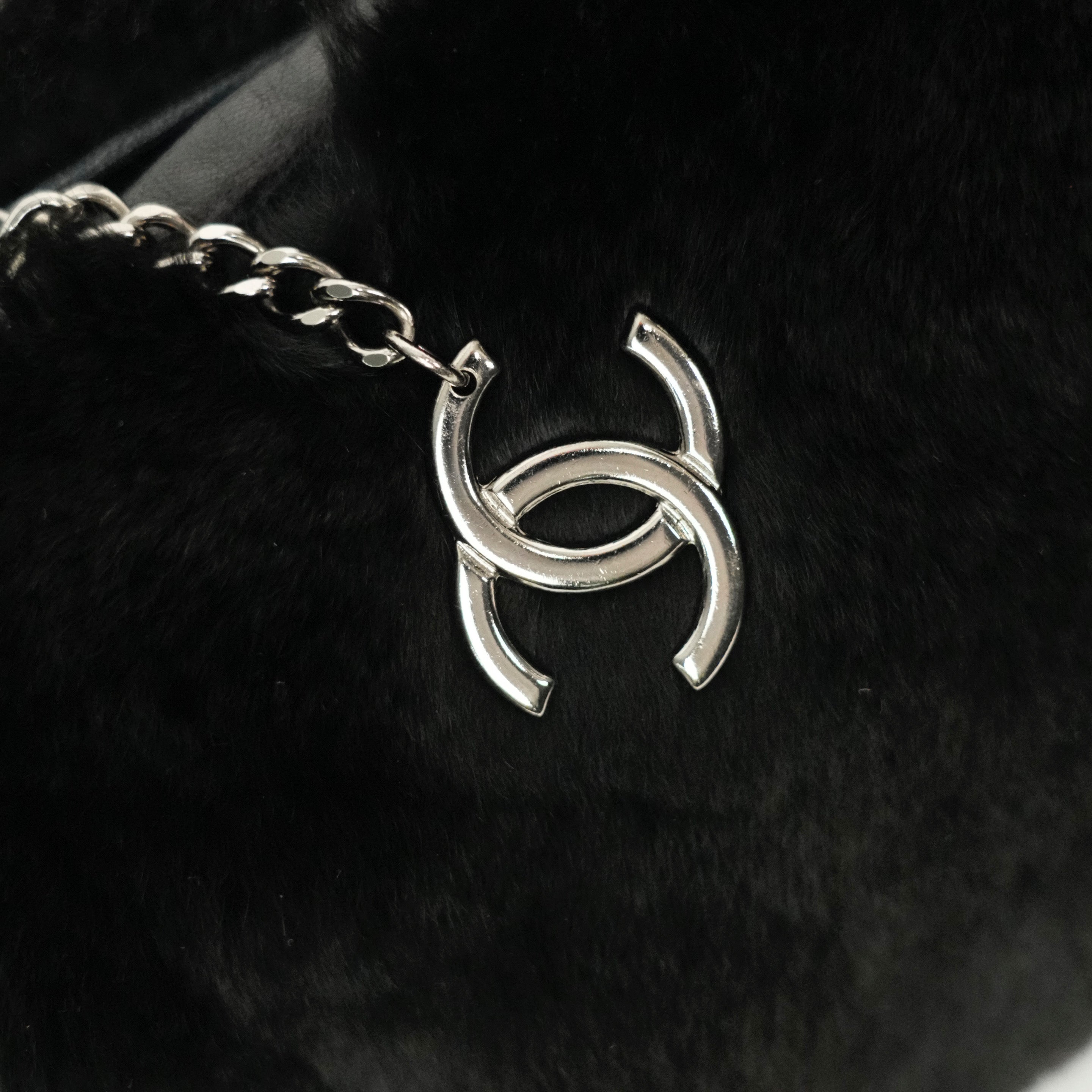 CHANEL 2002–2003 Fur Coco Mark Chain Shoulder Bag