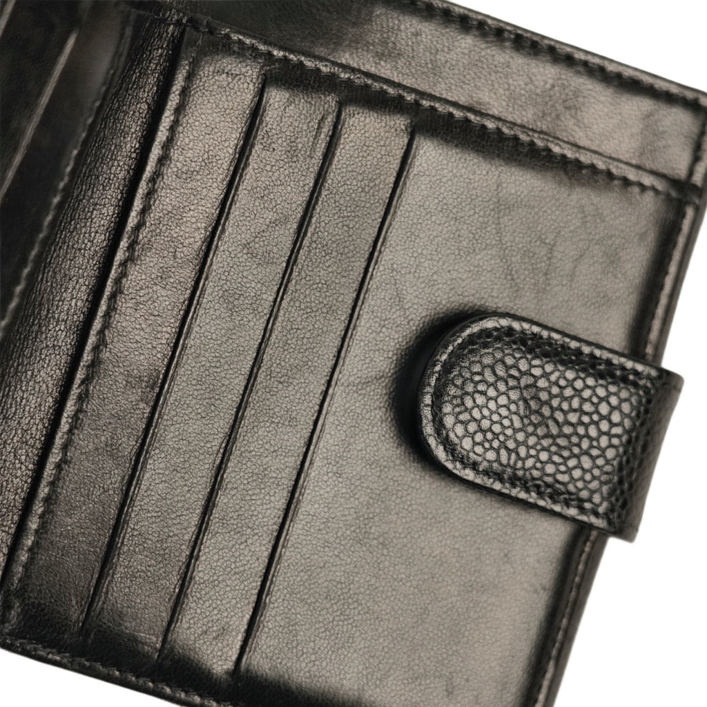 CHANEL 2000-2002 Coco Mark Caviar Skin Bi-Fold Wallet