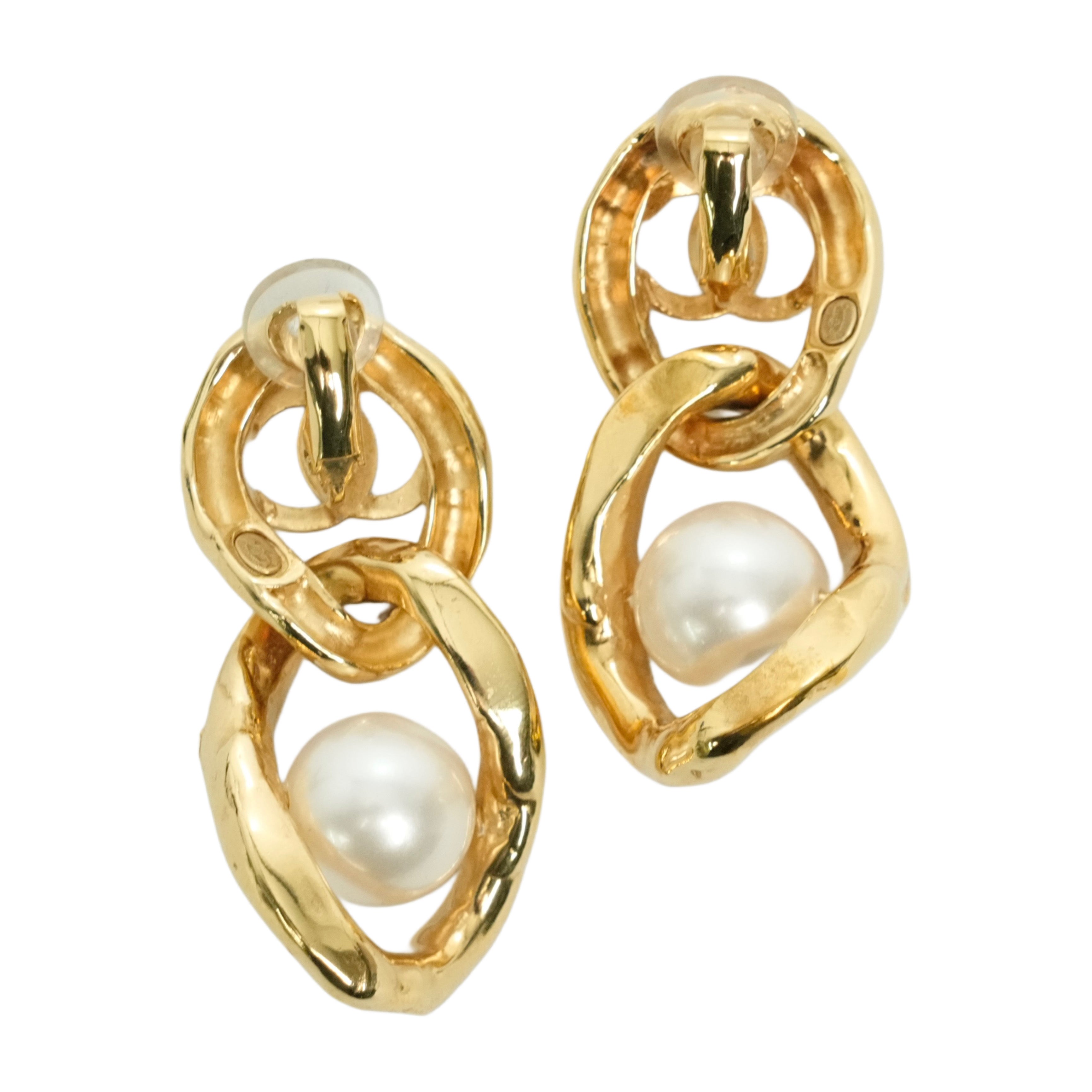 CHANEL Coco Mark Earrings