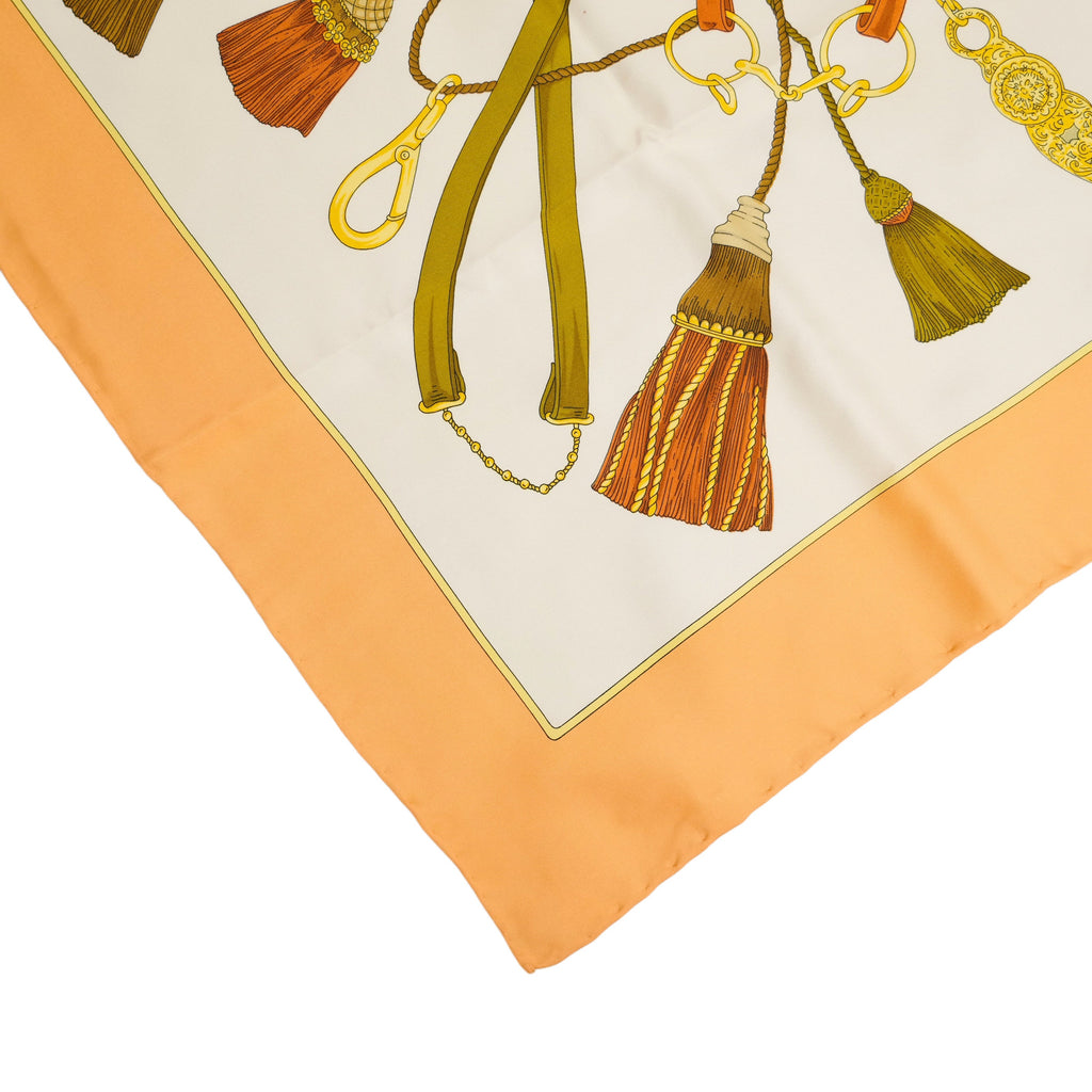 CELINE Tassel Chain Carre 90 Scarf
