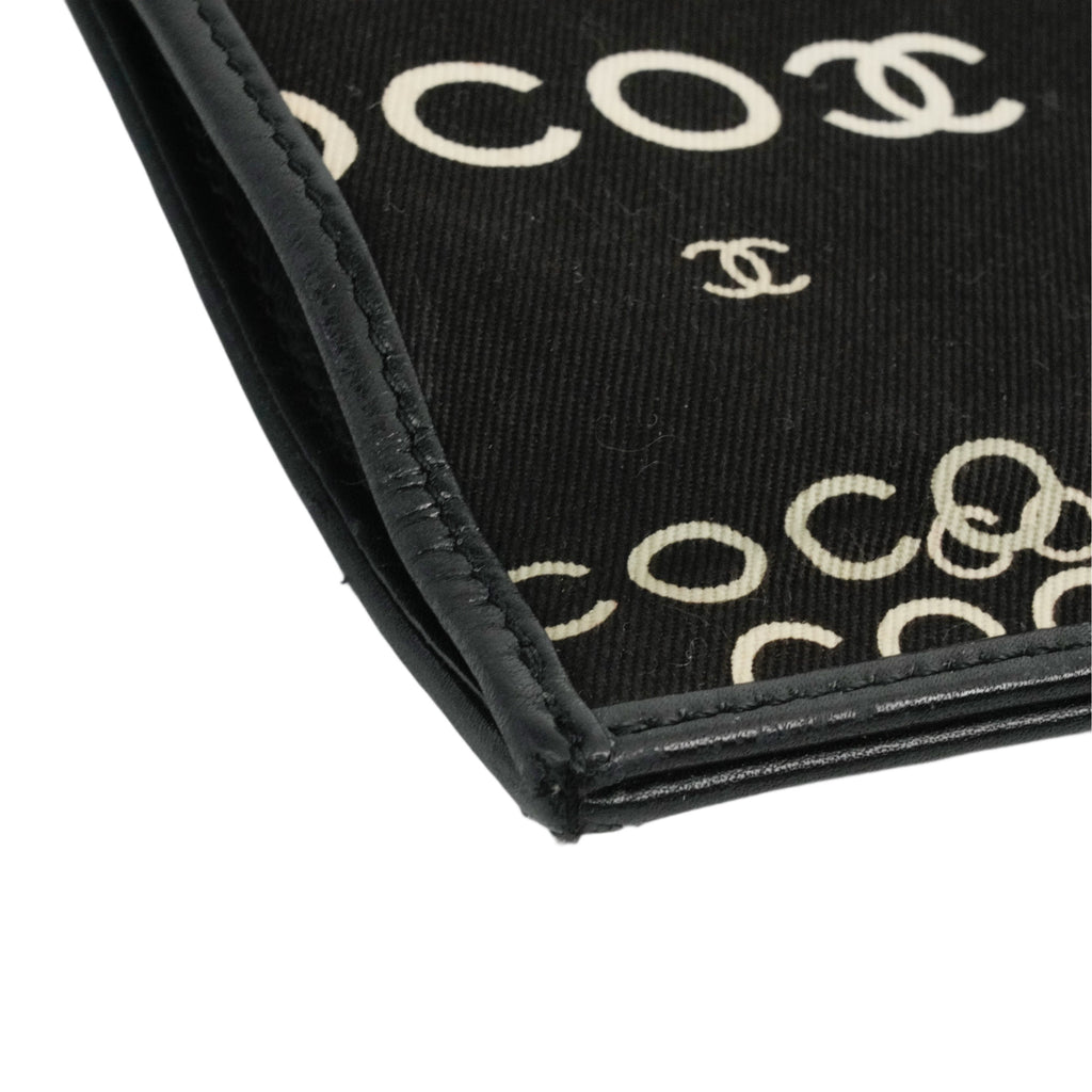 CHANEL 2002-2003 Coco Chain Tote Bag