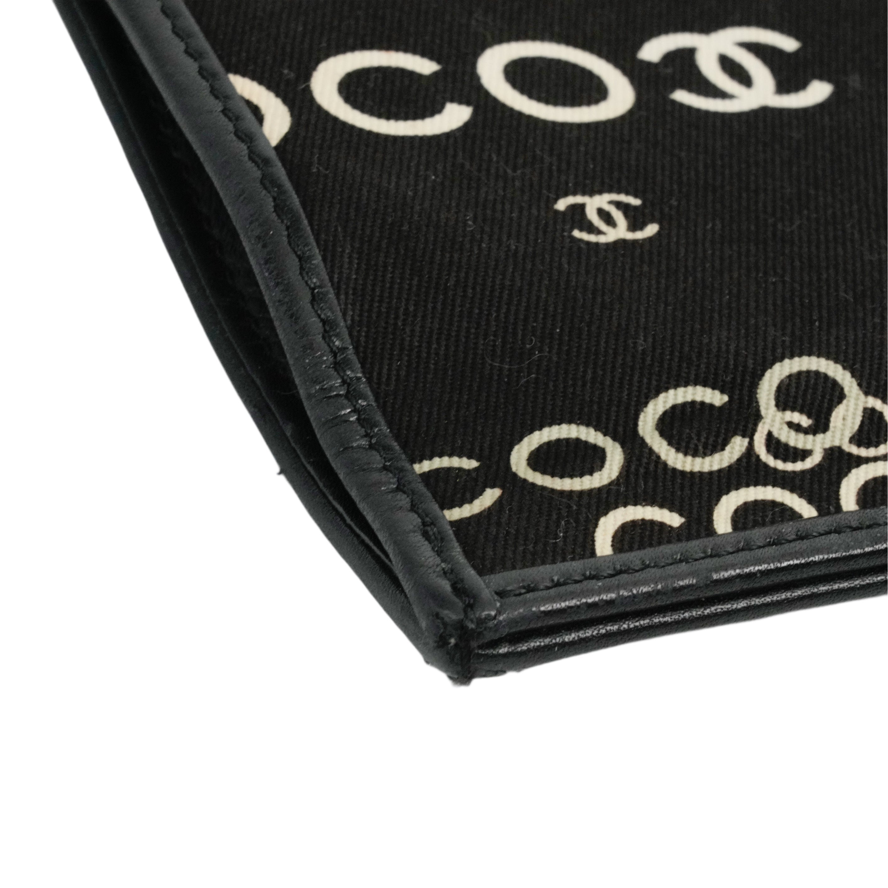 CHANEL 2002-2003 Coco Chain Tote Bag