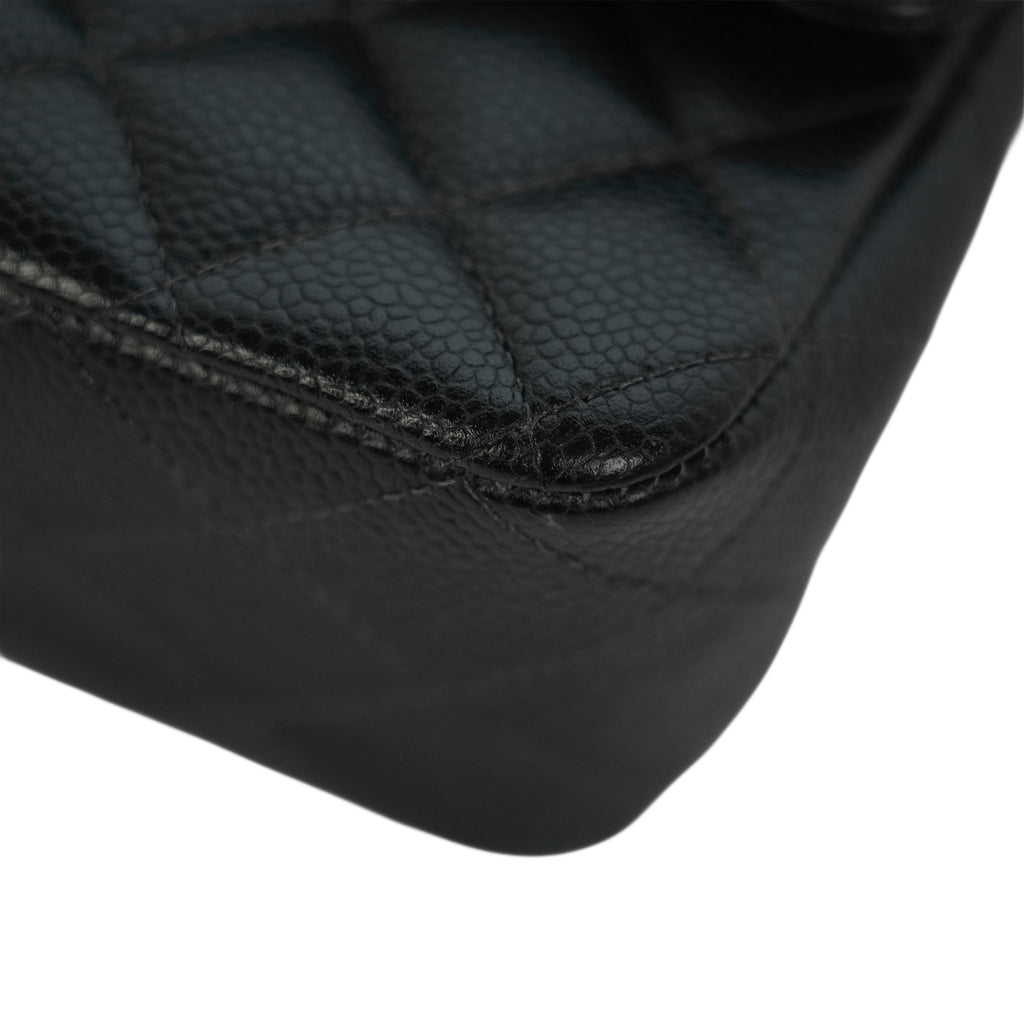 CHANEL 2004-2005 Matelassé 25W Chain Shoulder Bag in Caviar Skin
