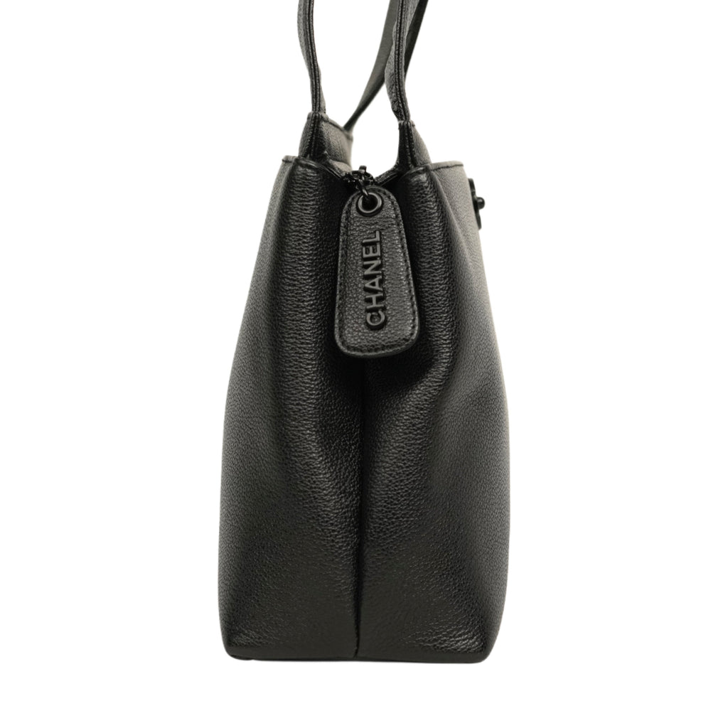 CHANEL 1997–1999 Coco Mark Handbag / Shoulder Bag