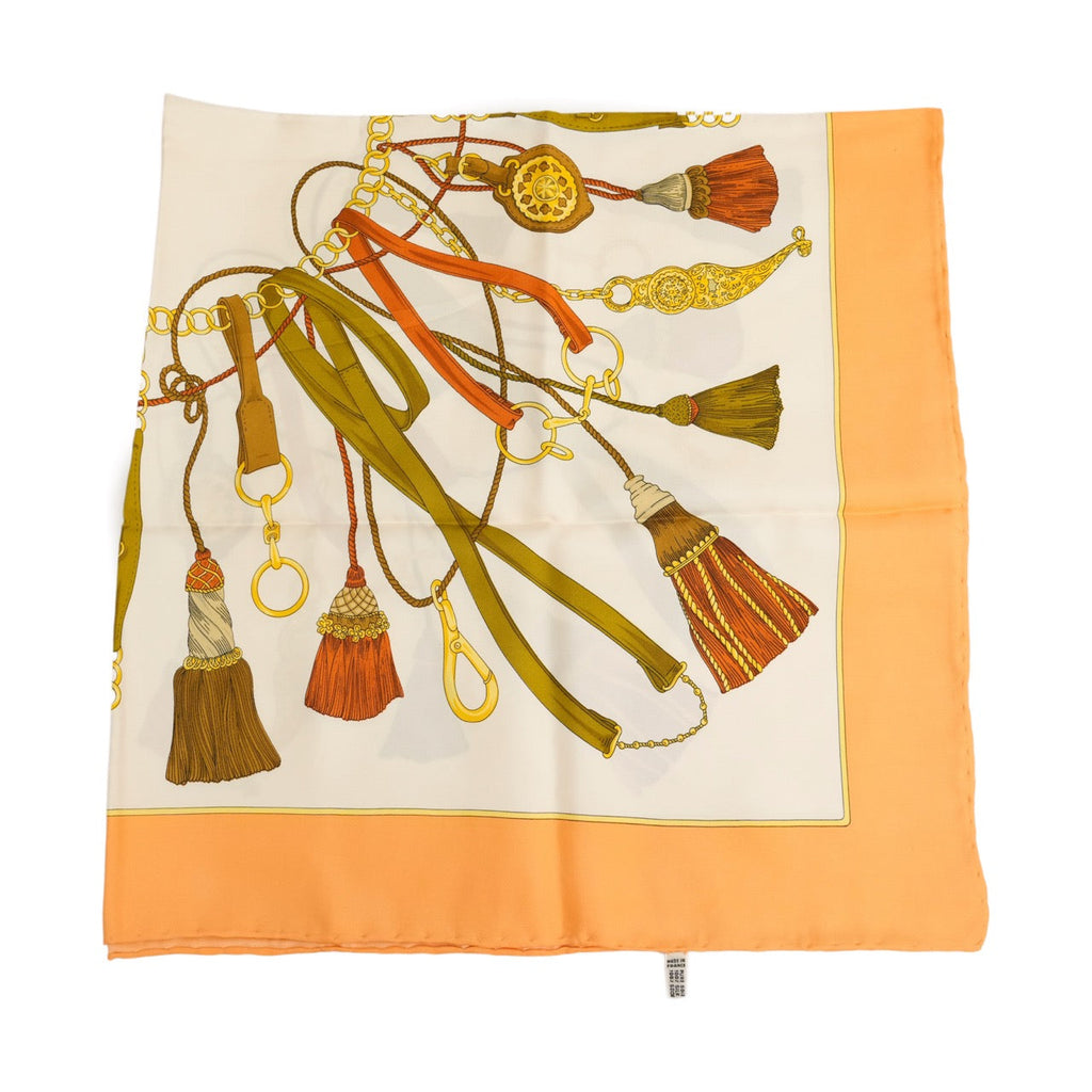 CELINE Tassel Chain Carre 90 Scarf