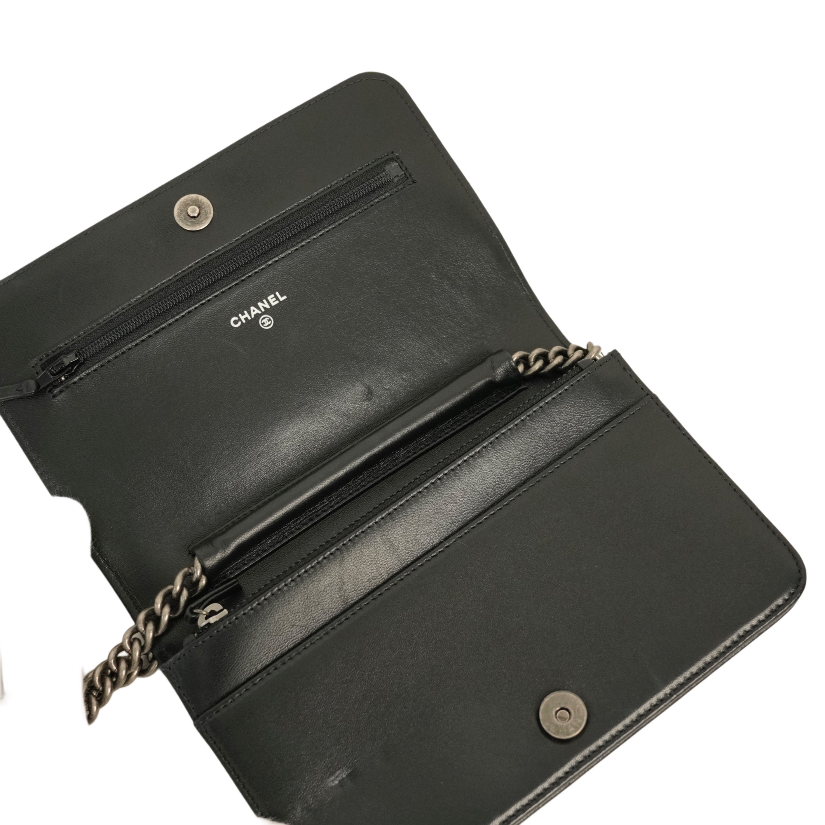 CHANEL Boy Chanel Matelassé Coco Mark Chain Wallet / Shoulder Bag