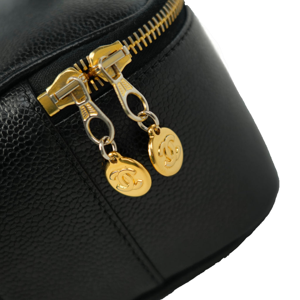 CHANEL 1996–1997 Caviar Leather Vanity Handbag