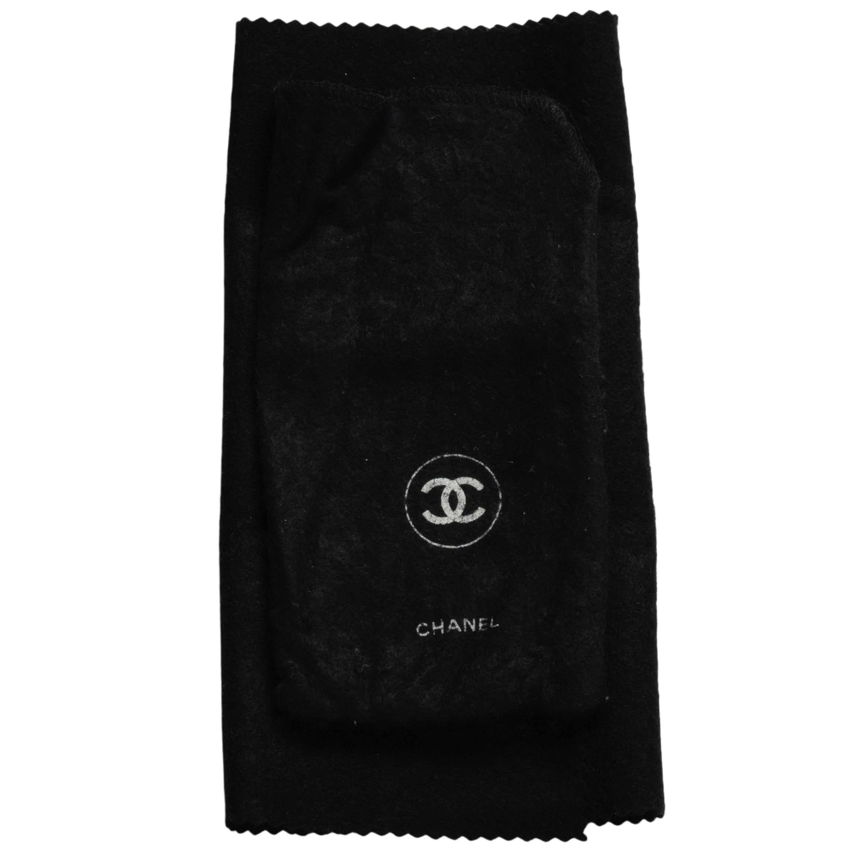 CHANEL 1994–1996 Caviar Skin Shoulder Bag