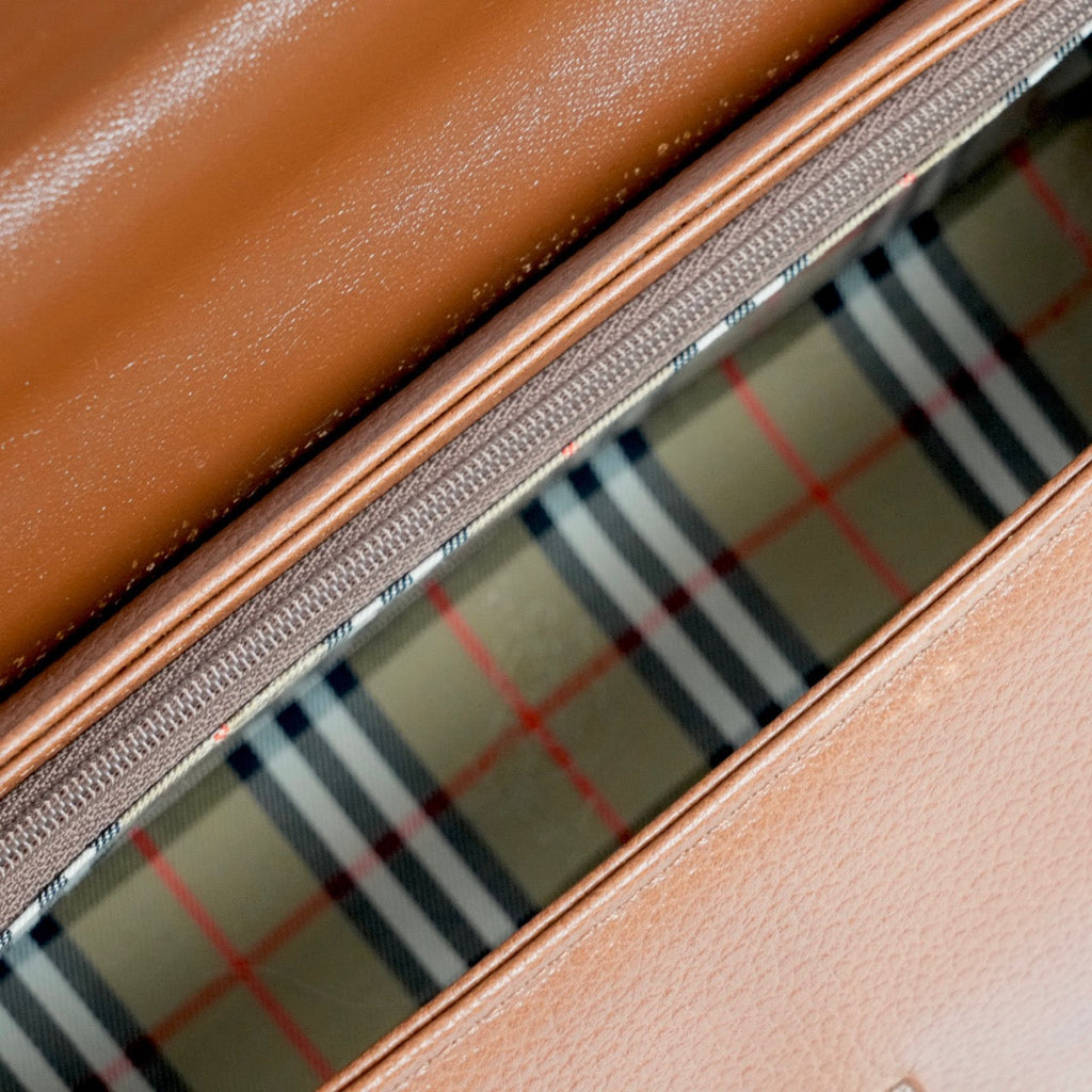 BURBERRY Handbag