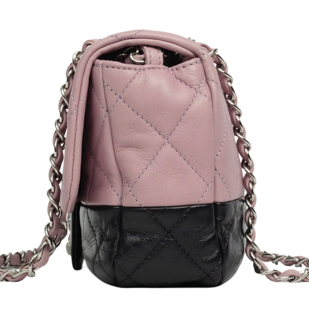CHANEL 2008–2009 Matelassé Bicolor Chain Shoulder Bag