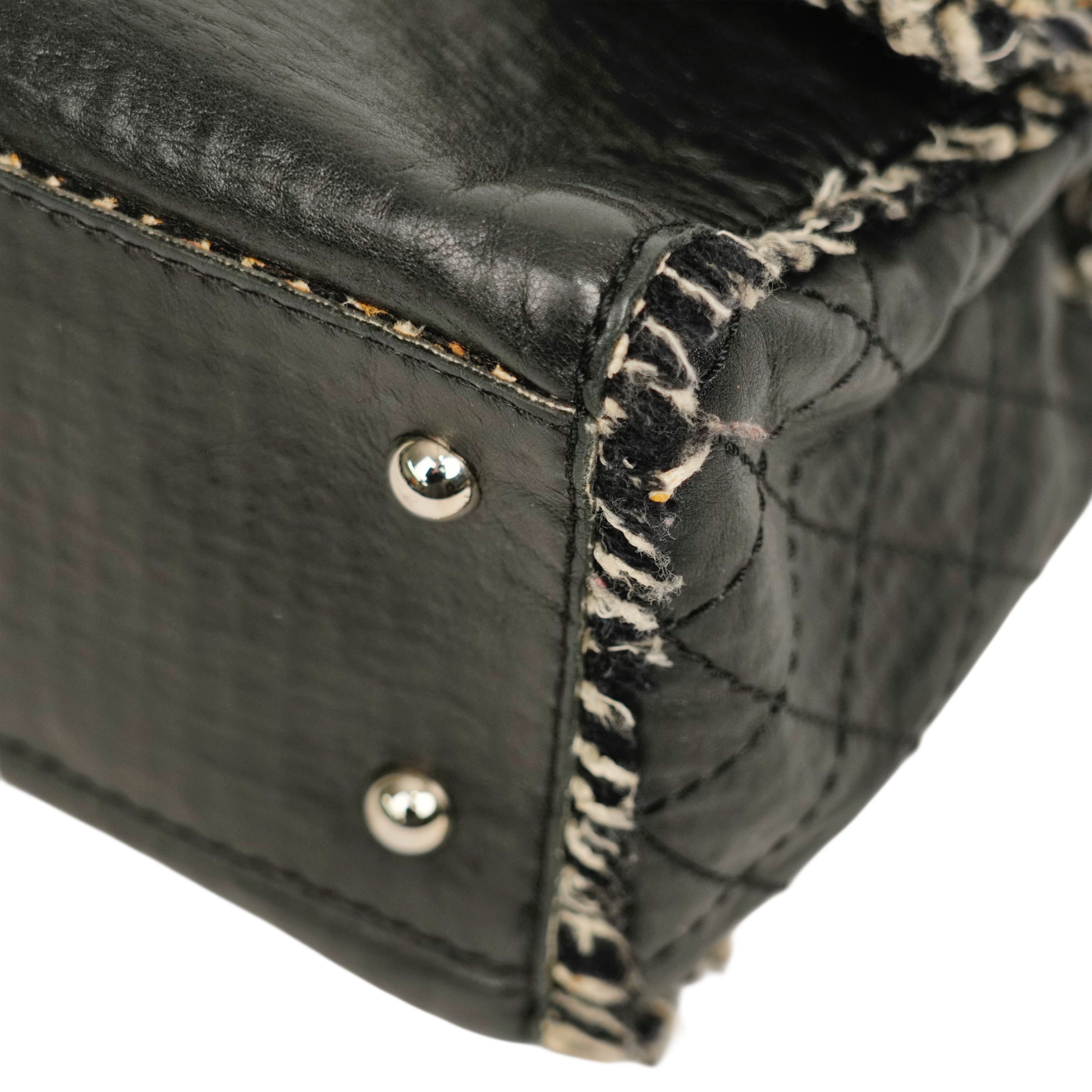 CHANEL 2009–2010 Coco Mark Chain Shoulder Bag