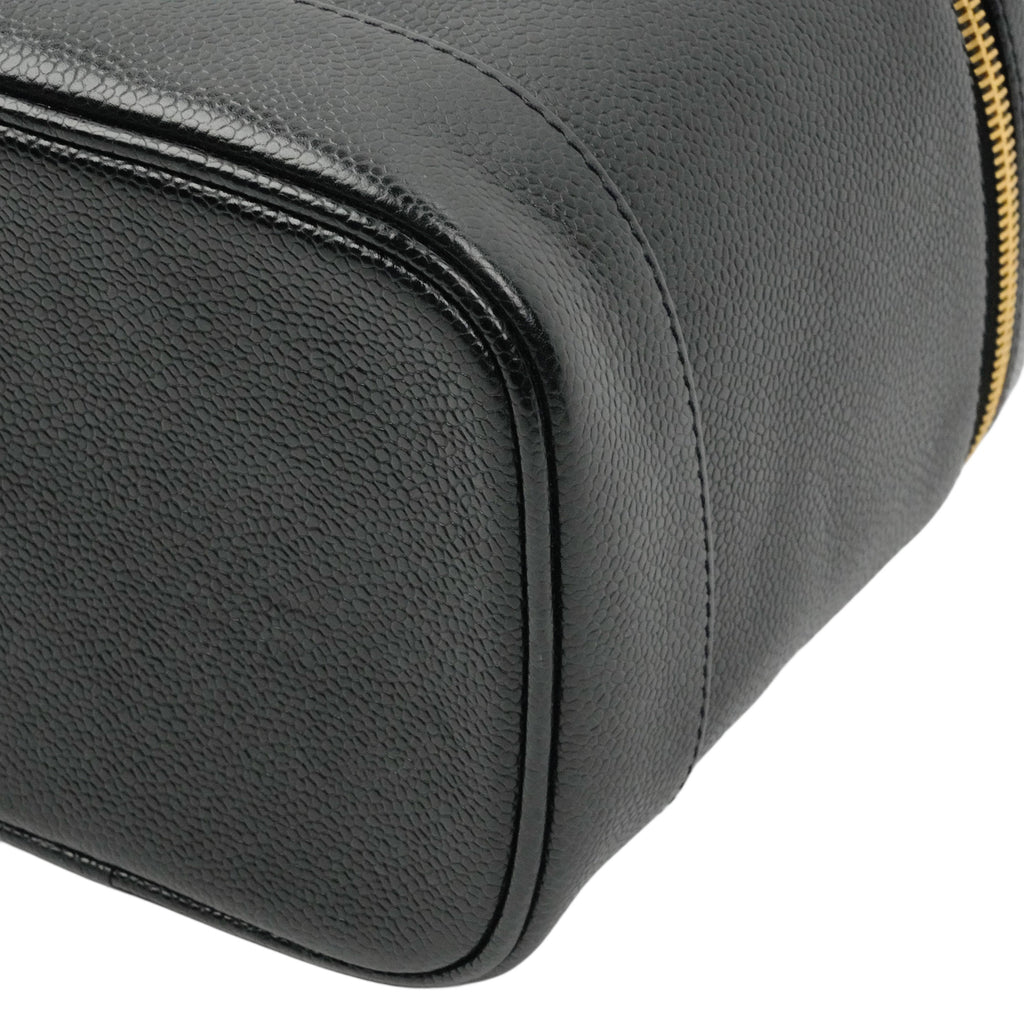 CHANEL 2000–2002 Caviar Skin Vanity Handbag