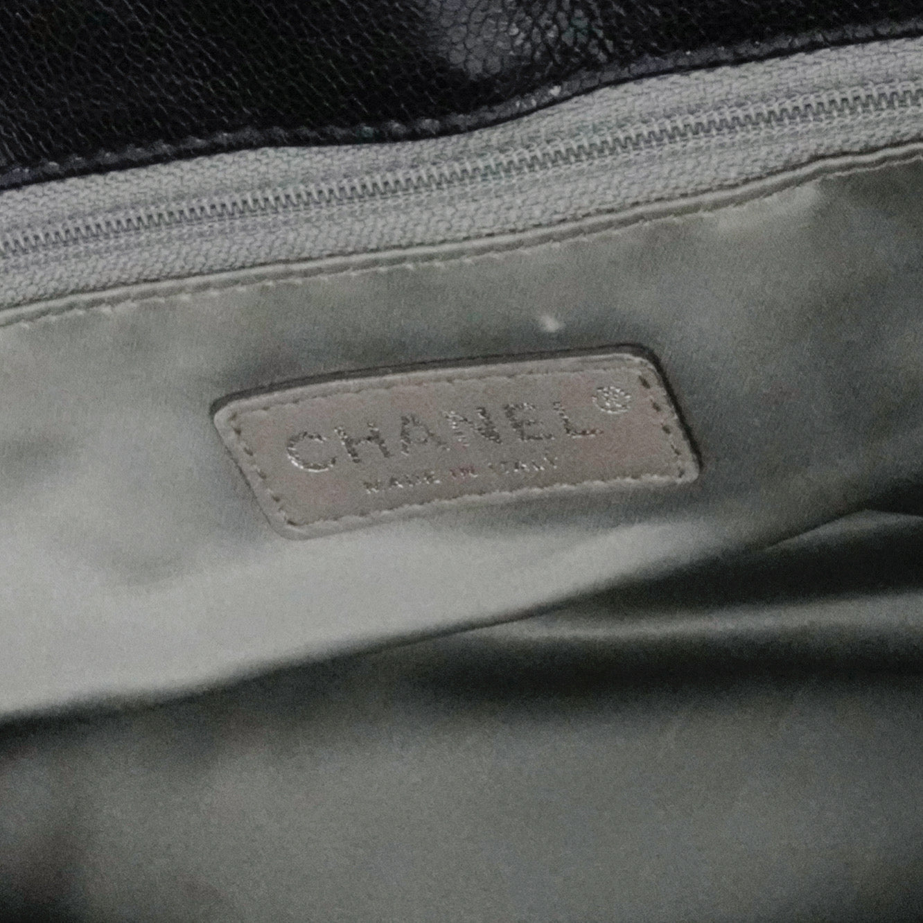 CHANEL 2006–2008 Caviar Skin Tote Bag / Shoulder Bag