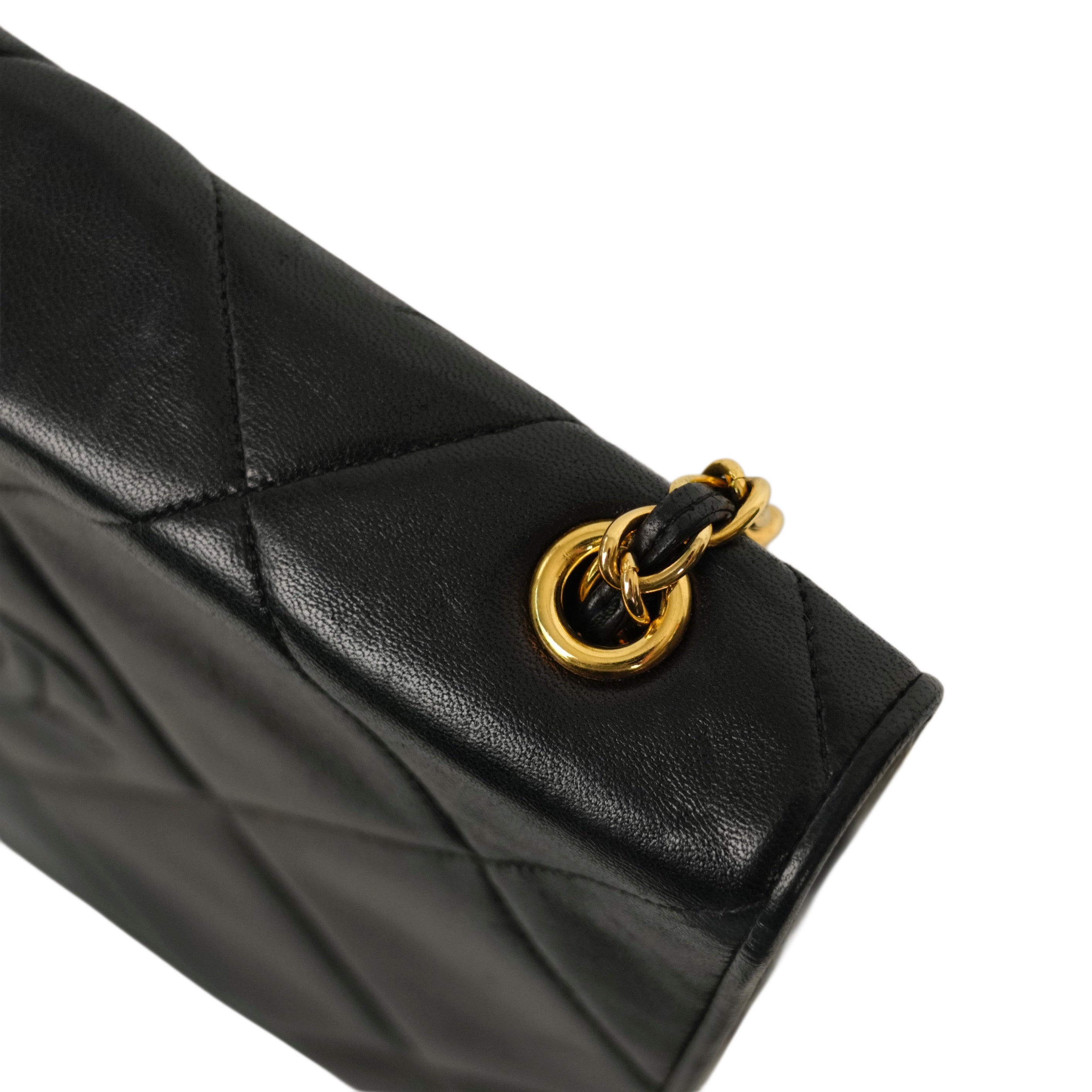 CHANEL 1986-1988Matelasse Chain Coco Mark Lambskin Shoulder Bag
