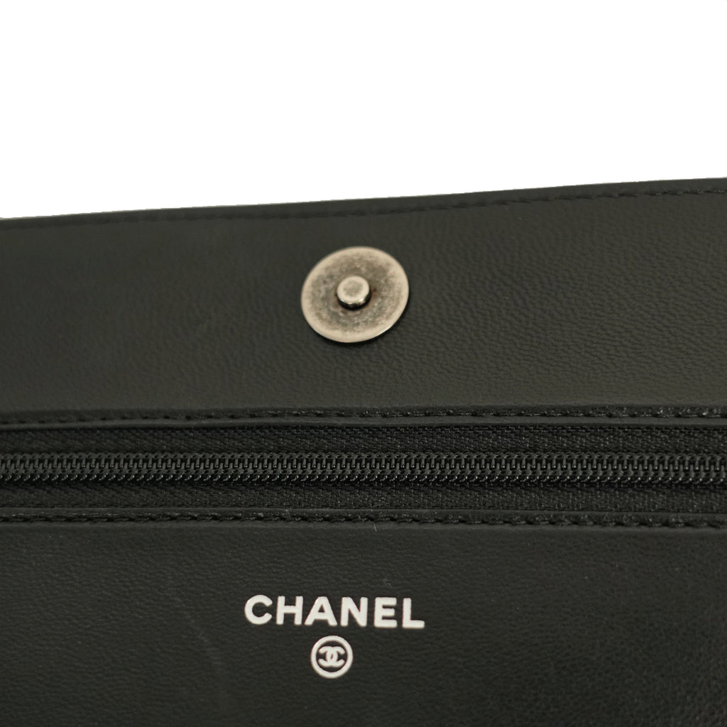 CHANEL Boy Chanel Matelassé Coco Mark Chain Wallet / Shoulder Bag