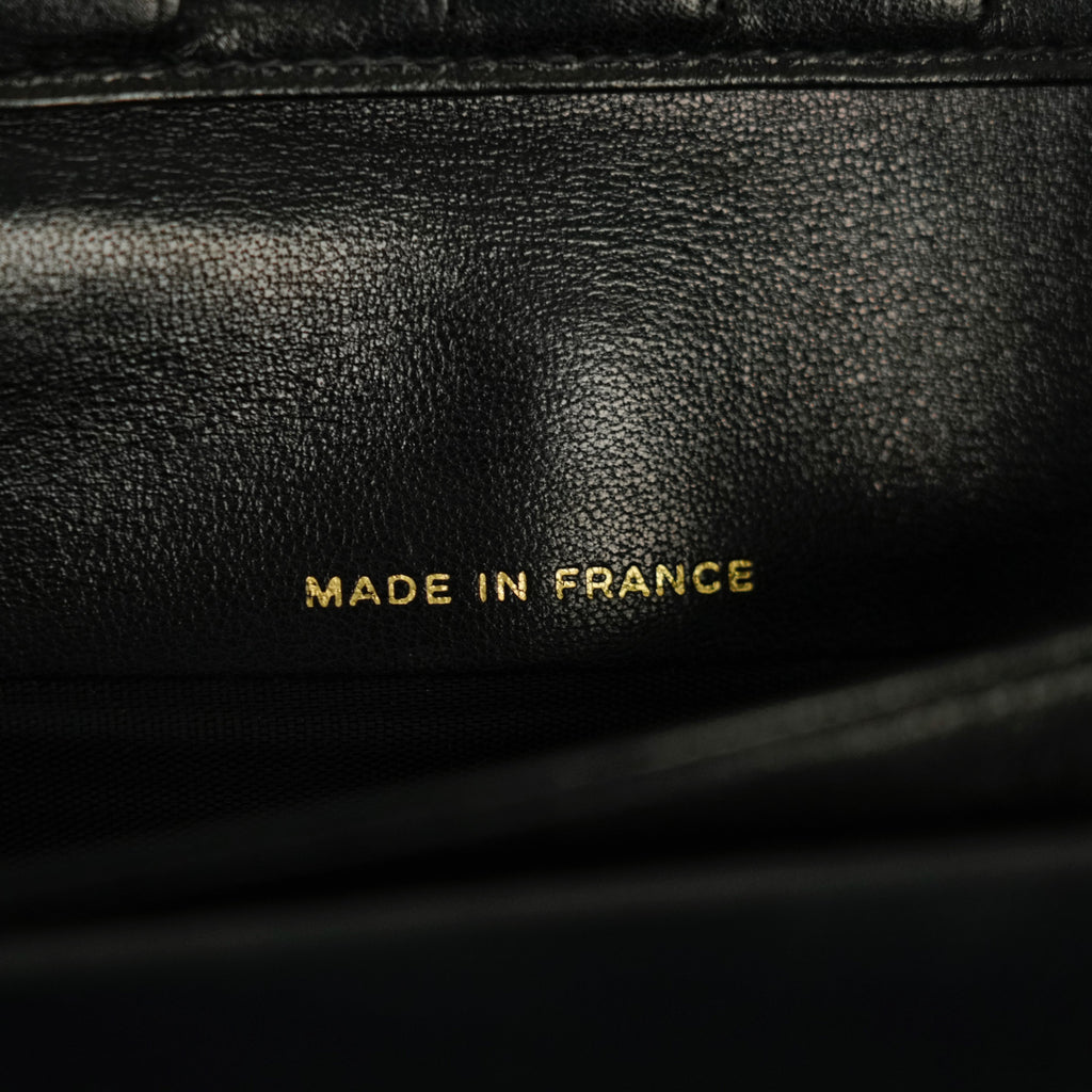 CHANEL 2003–2004 Coco Mark Caviar Skin Bifold Long Wallet