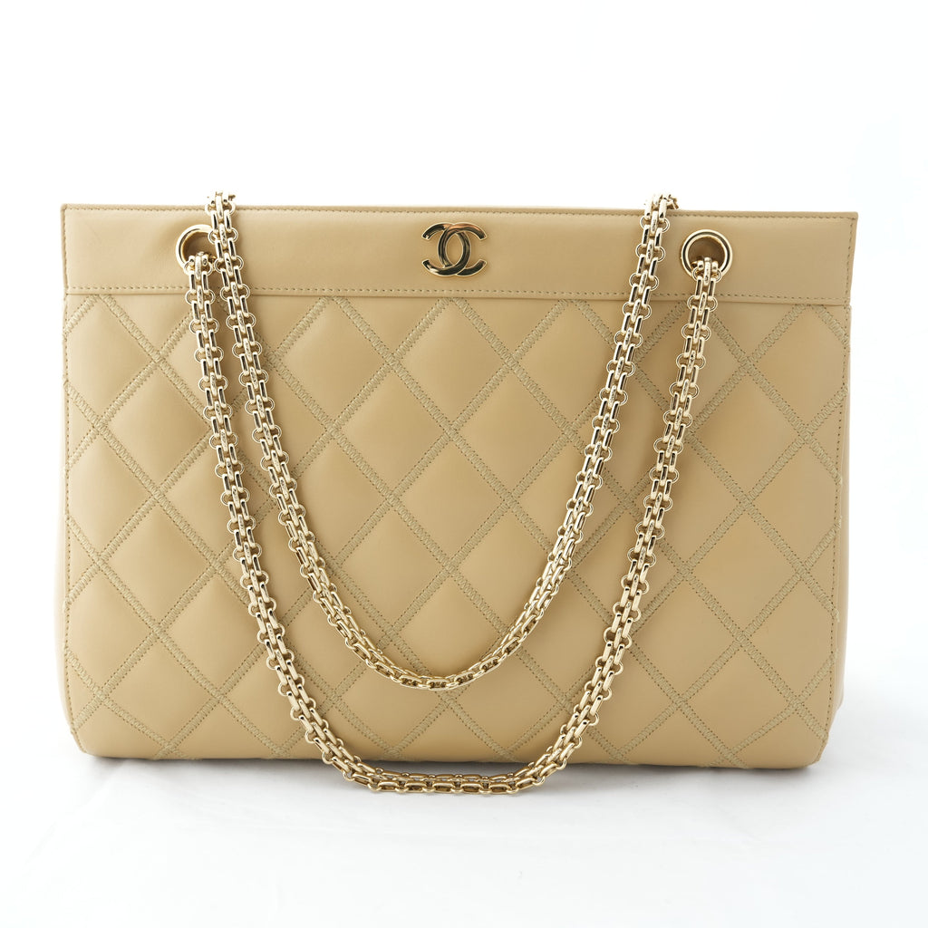 CHANEL 2000-2002 Matelassé Chain Tote Bag/Shoulder Bag