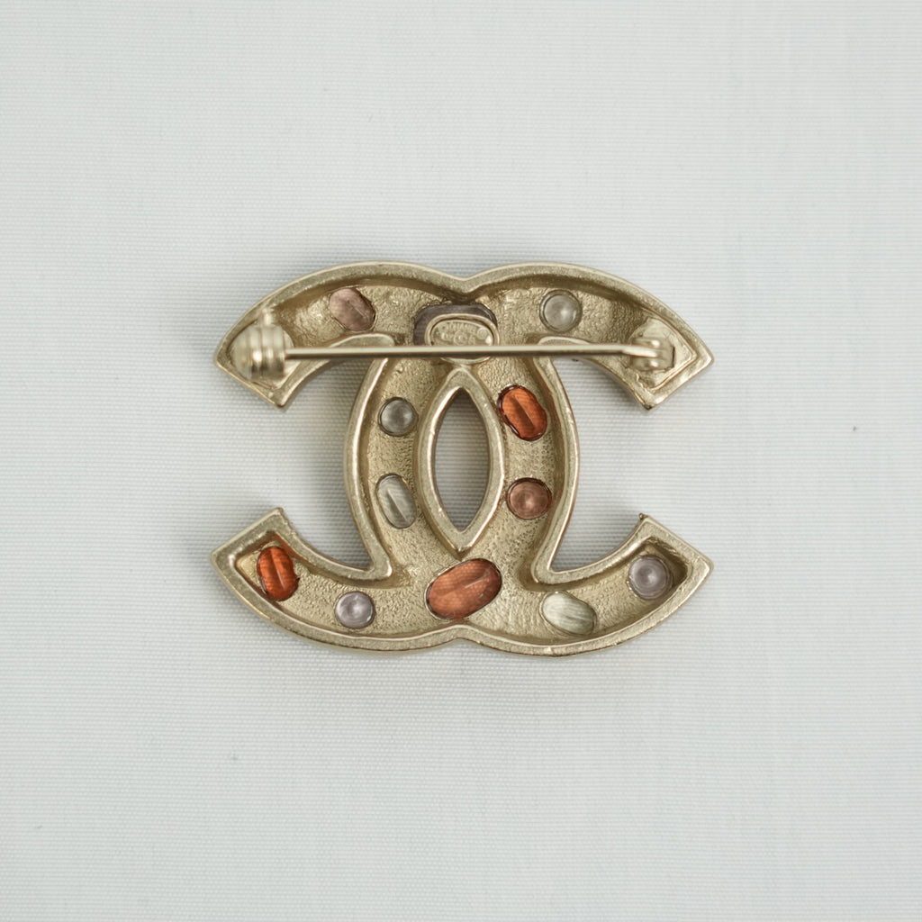 CHANEL 2002 Brooch