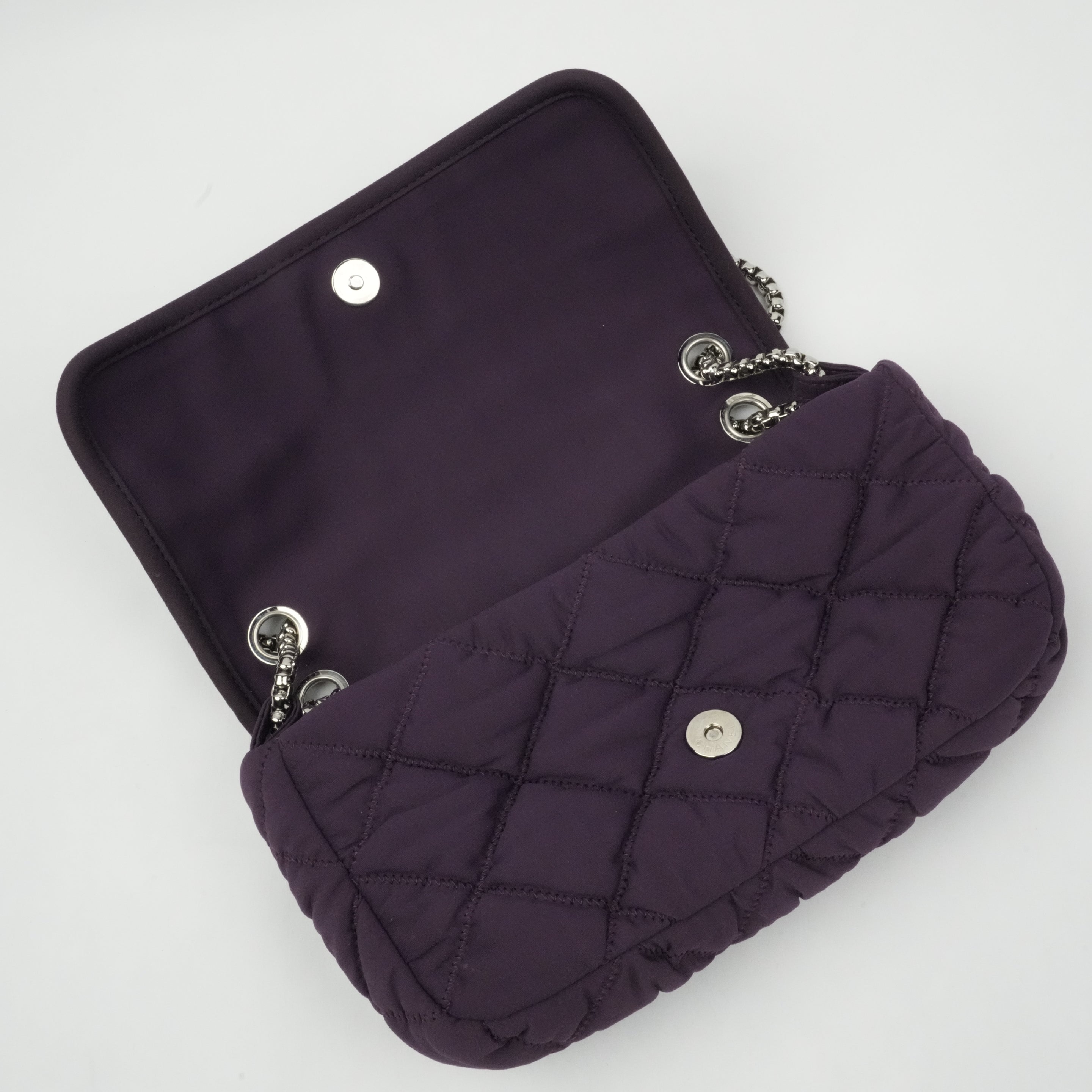CHANEL 2008-2009 Matelassé Quilted Shoulder Bag