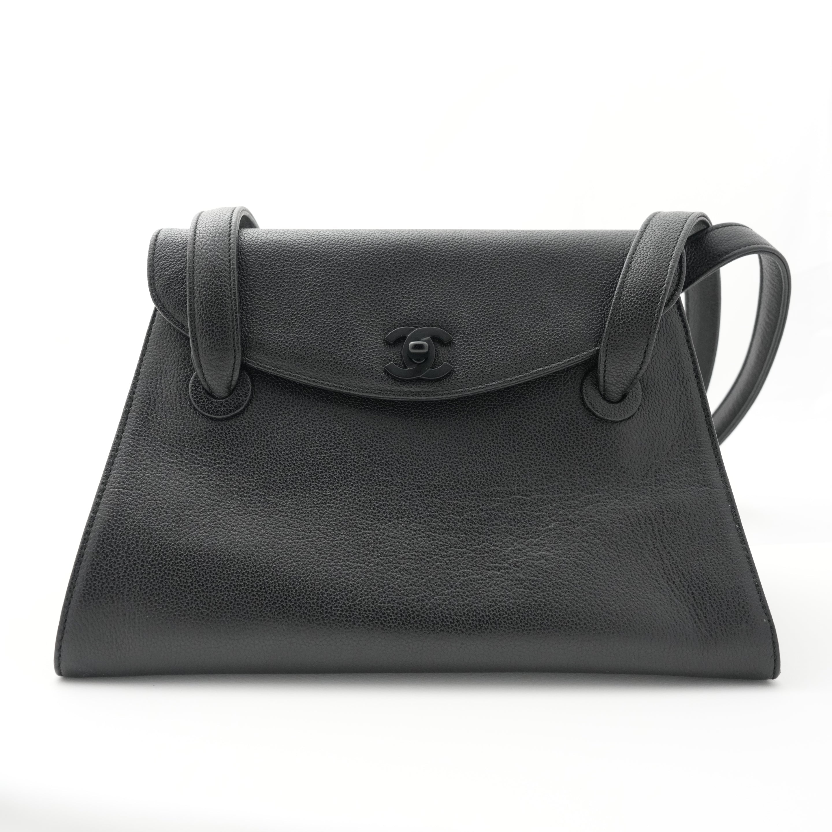 CHANEL 1996–1997 Coco Mark Shoulder Bag